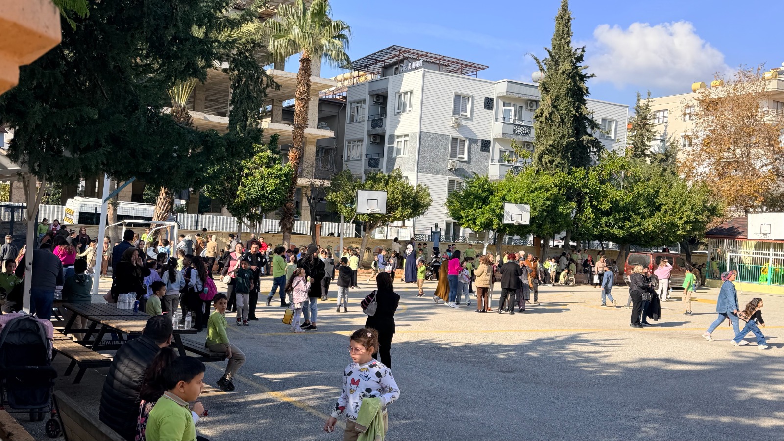 I L K O K U L D A S I N I F T A Y A N G I N C I K T I E G I T I M E 1099140 326258