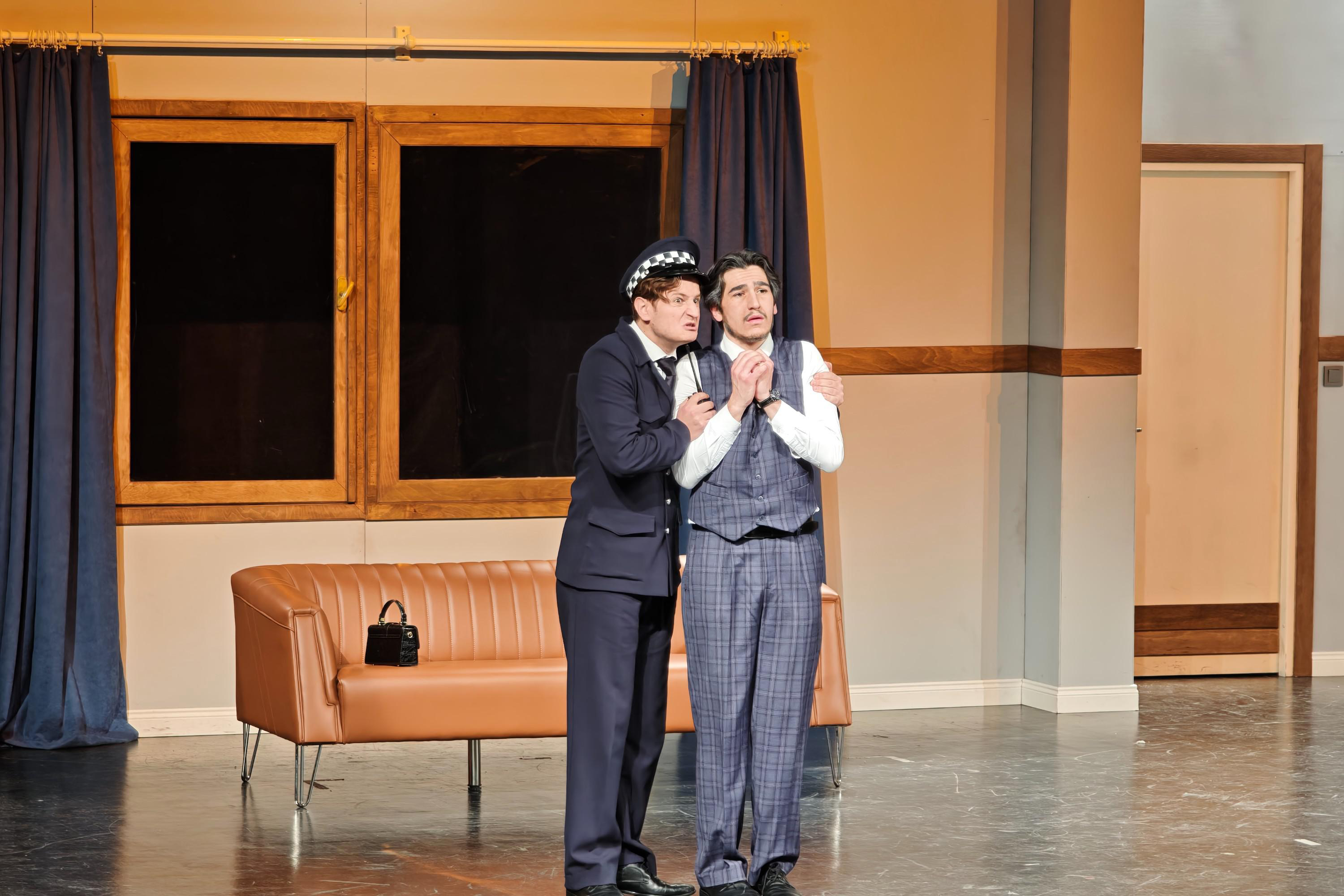 K A C B A B A K A C K E P E Z S A H N E S I N D E 1104248 327797