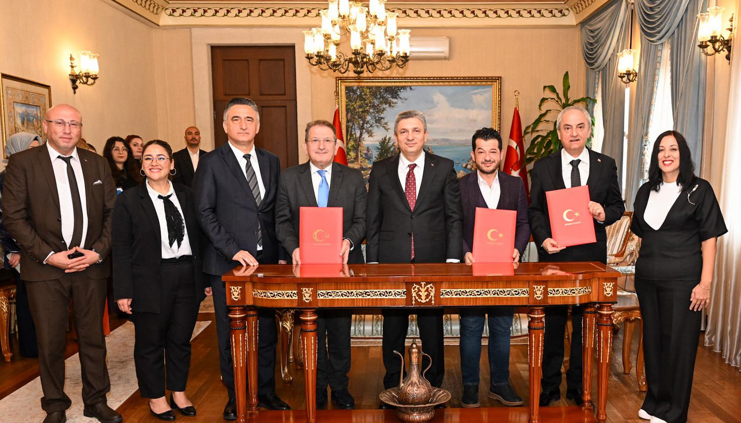 K E P E Z’ E I K I A Y R I A I L E S A G L I G I M E R K E Z I I C 1138534 338018