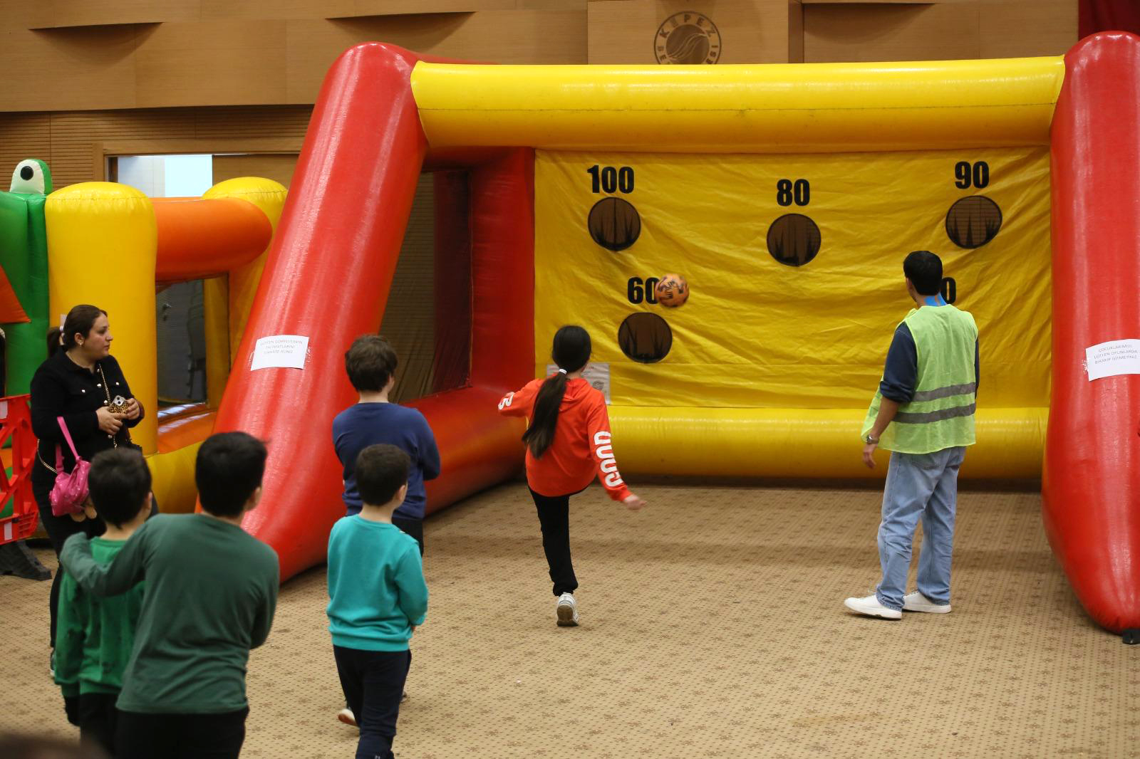 K E P E Z I N S O M E S T I R F E S T I V A L I B A S L A D I 1140375 338622