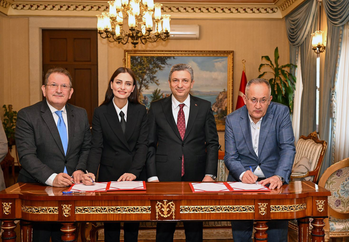 K O R K U T E L I’ N E Y E N I A I L E S A G L I G I M E R K E Z I 1138521 338014