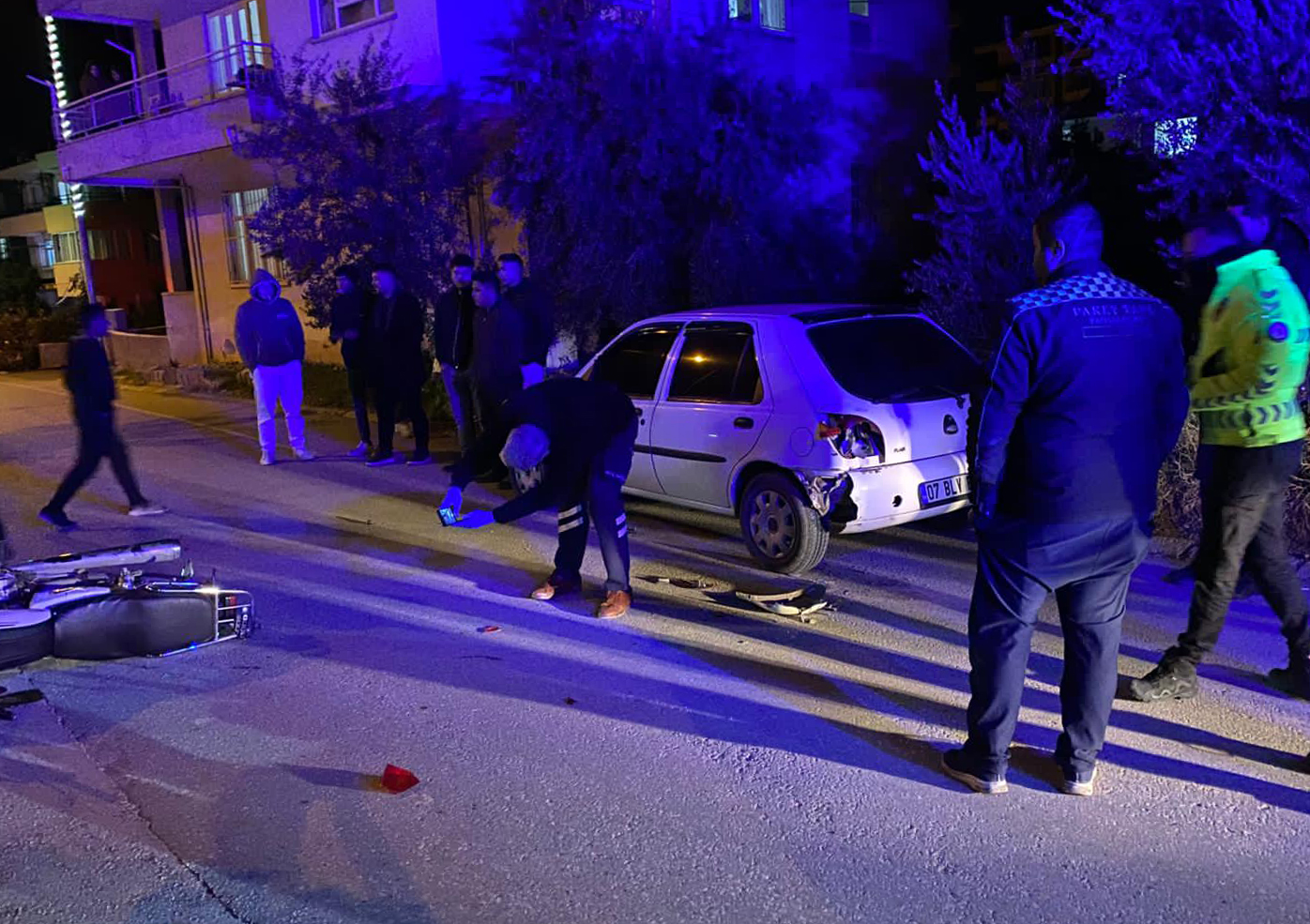 M O T O S I K L E T O T O M O B I L E C A R P T I 1 Y A R A L I 1093817 324678