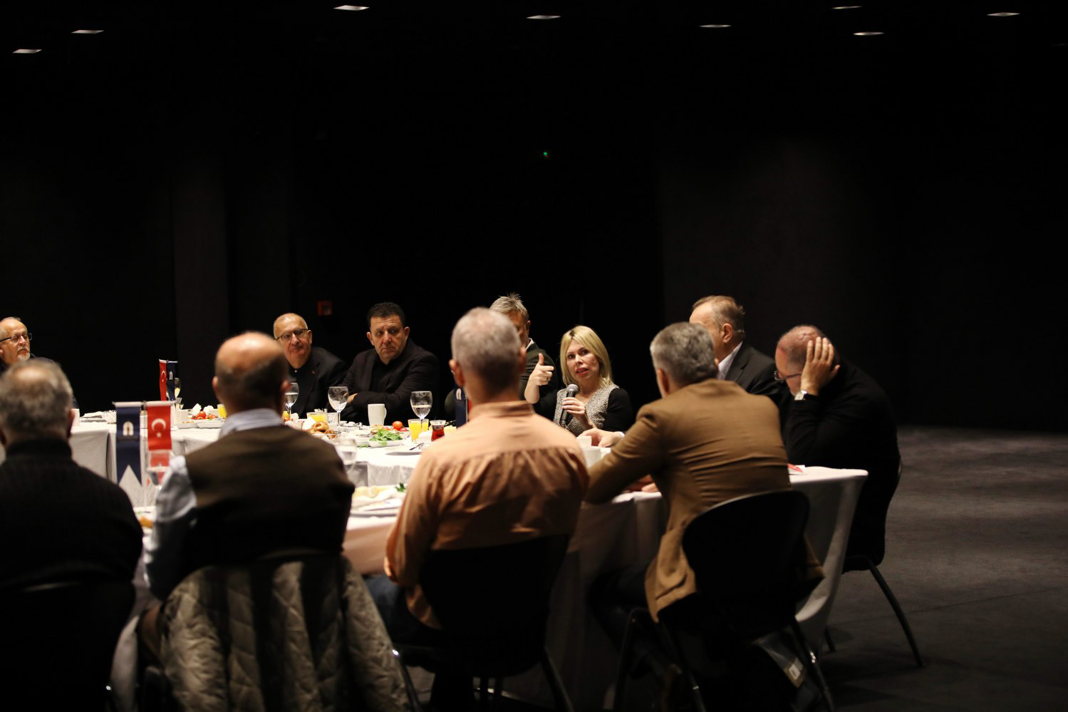 R E K T O R O Z K A N A N T A L Y A D A Y A N I S M A G R U B U I L 1129030 335211