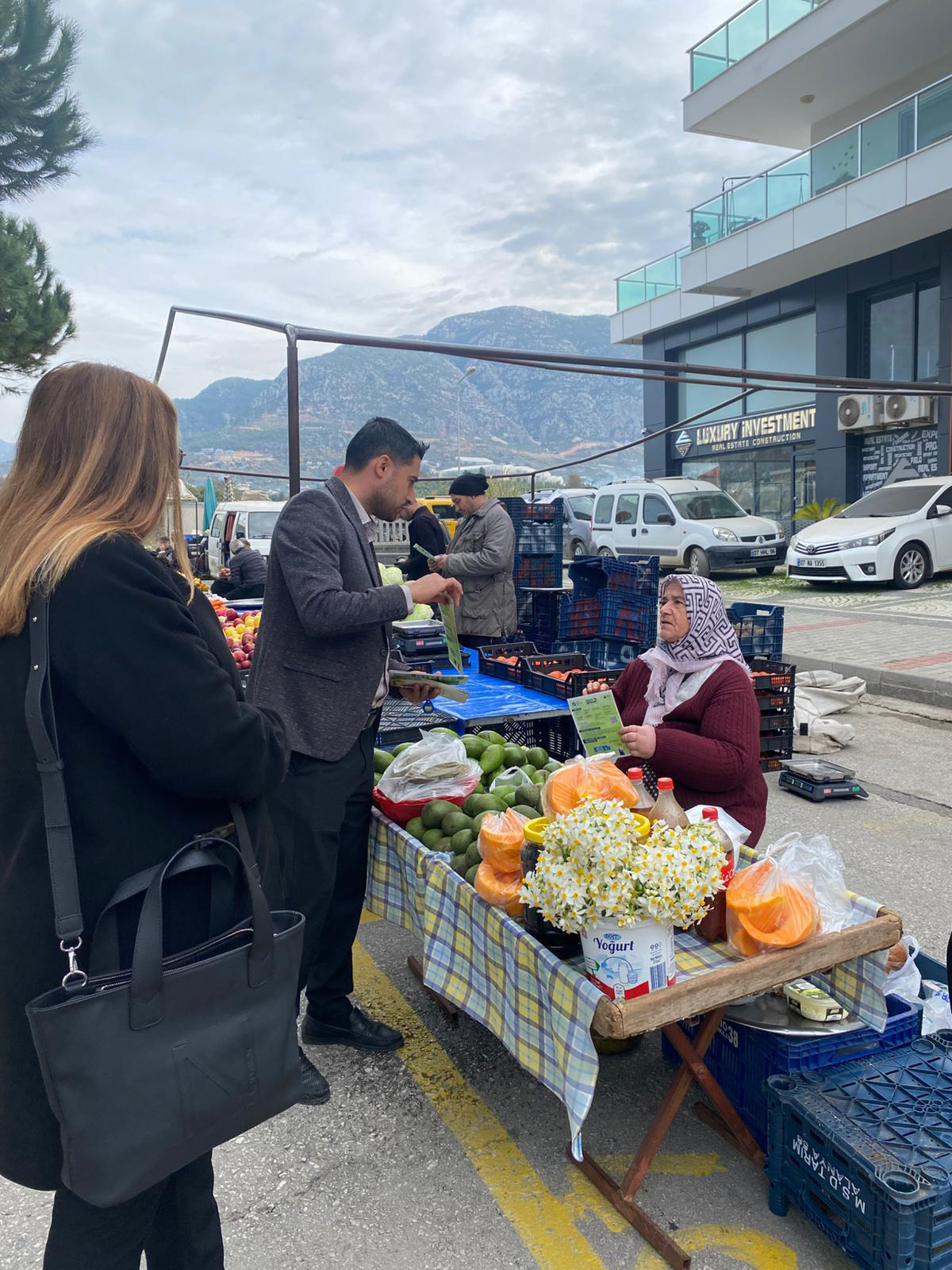 S E M T P A Z A R L A R I N D A S I F I R A T I K B I L G I L E N D I R 1104536 327877