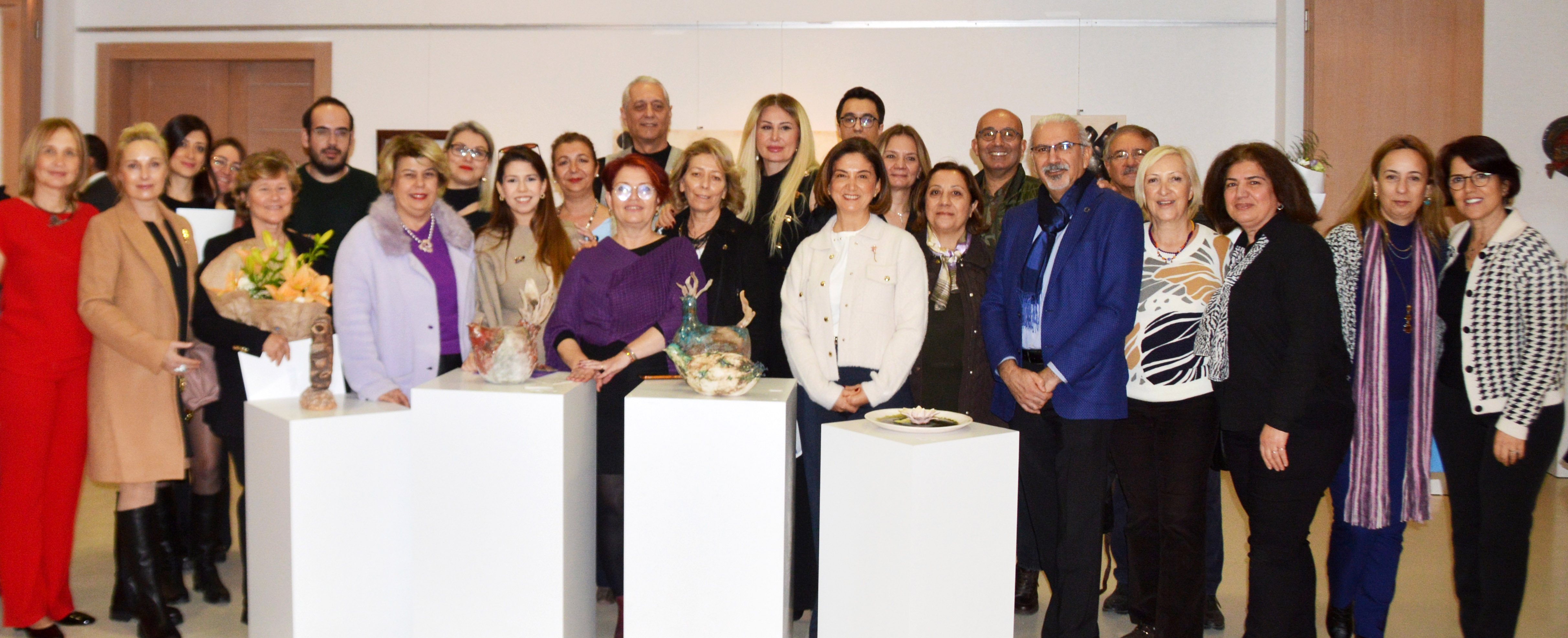 S E R A M I K E S E R L E R S A N A T S E V E R L E B U L U S T U 1100752 326783