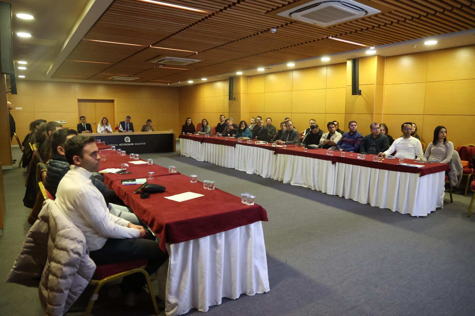 S T R A T E J I K G U R U L T U H A R I T A S I T A M A M L A N D I 1121867 332950