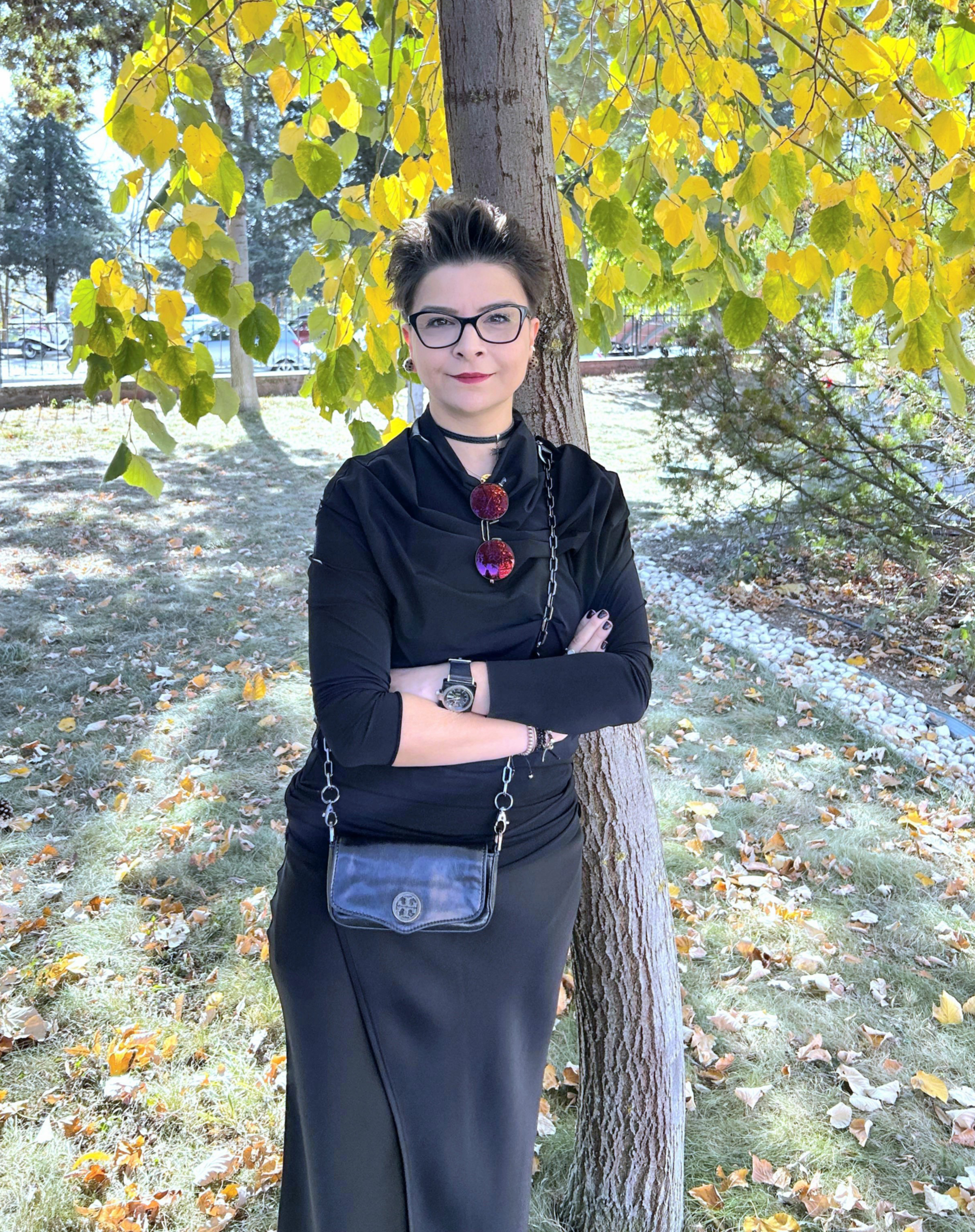 U C B U Y U K G O L D E S U K A Y B I 1099882 326516