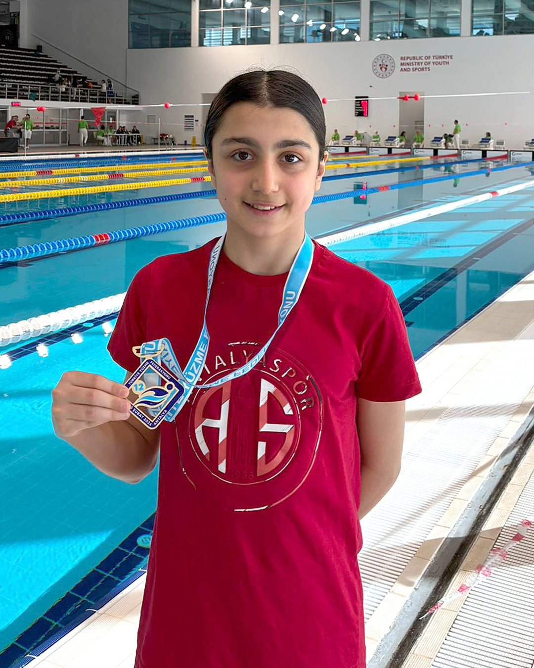 1 As Yüzme Asya Kaplanoğlu (Birinci)