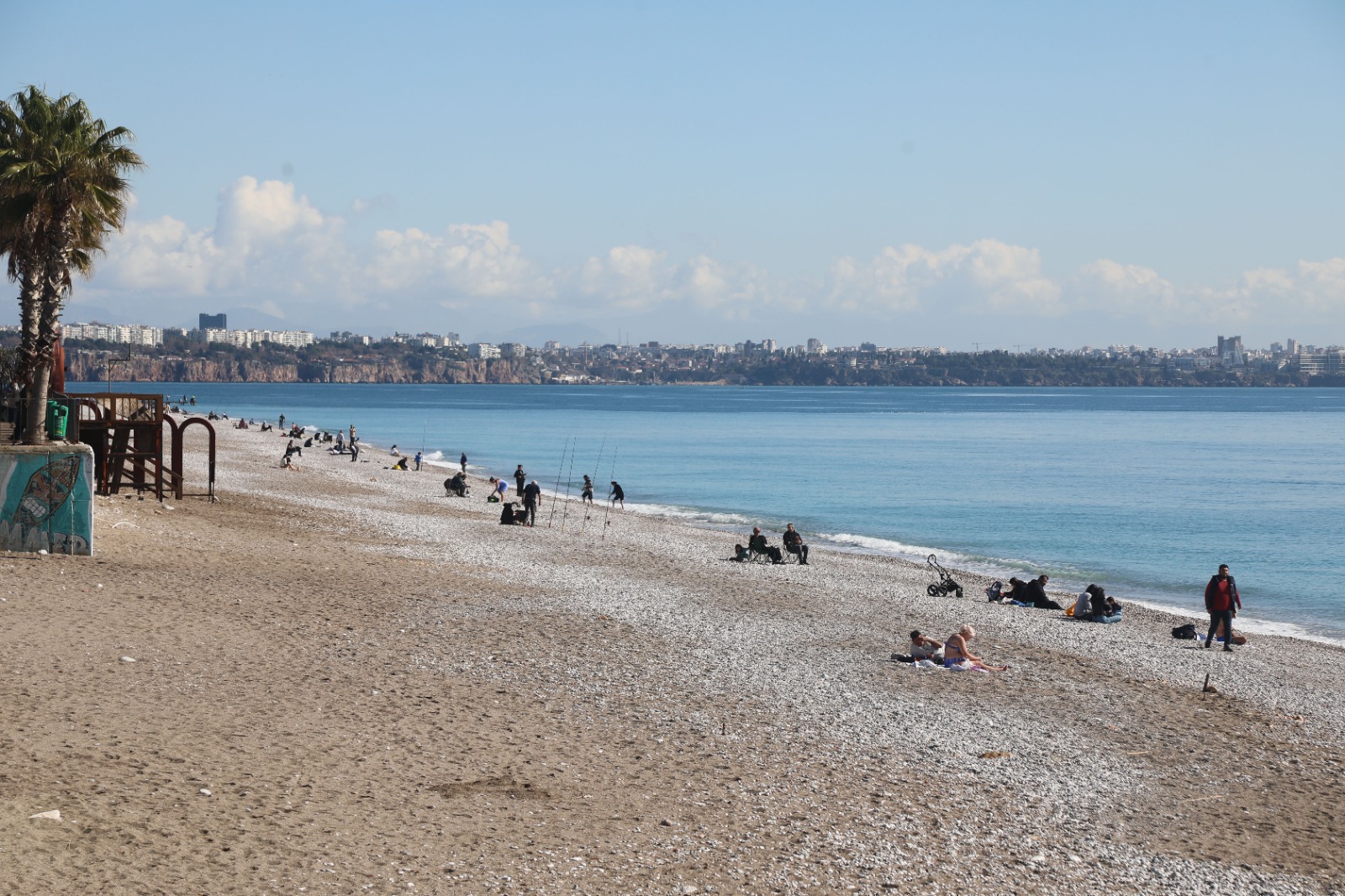 A N T A L Y A D A G U N E S I G O R E N S A H I L E K O S T U 1180815 350743