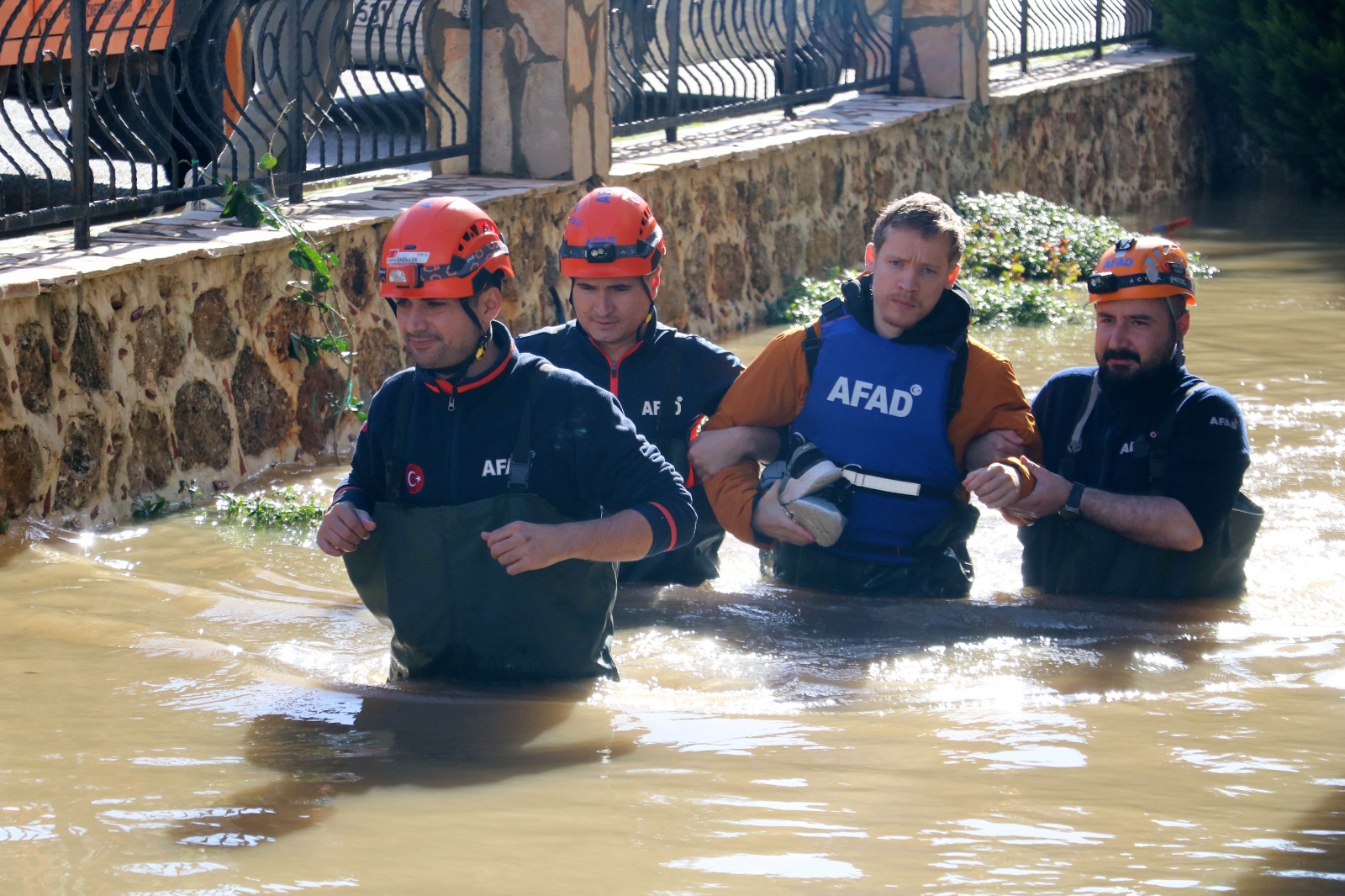 A N T A L Y A D A K U V V E T L I Y A G I S 7 I L C E D E H A S A R 1167724 346872