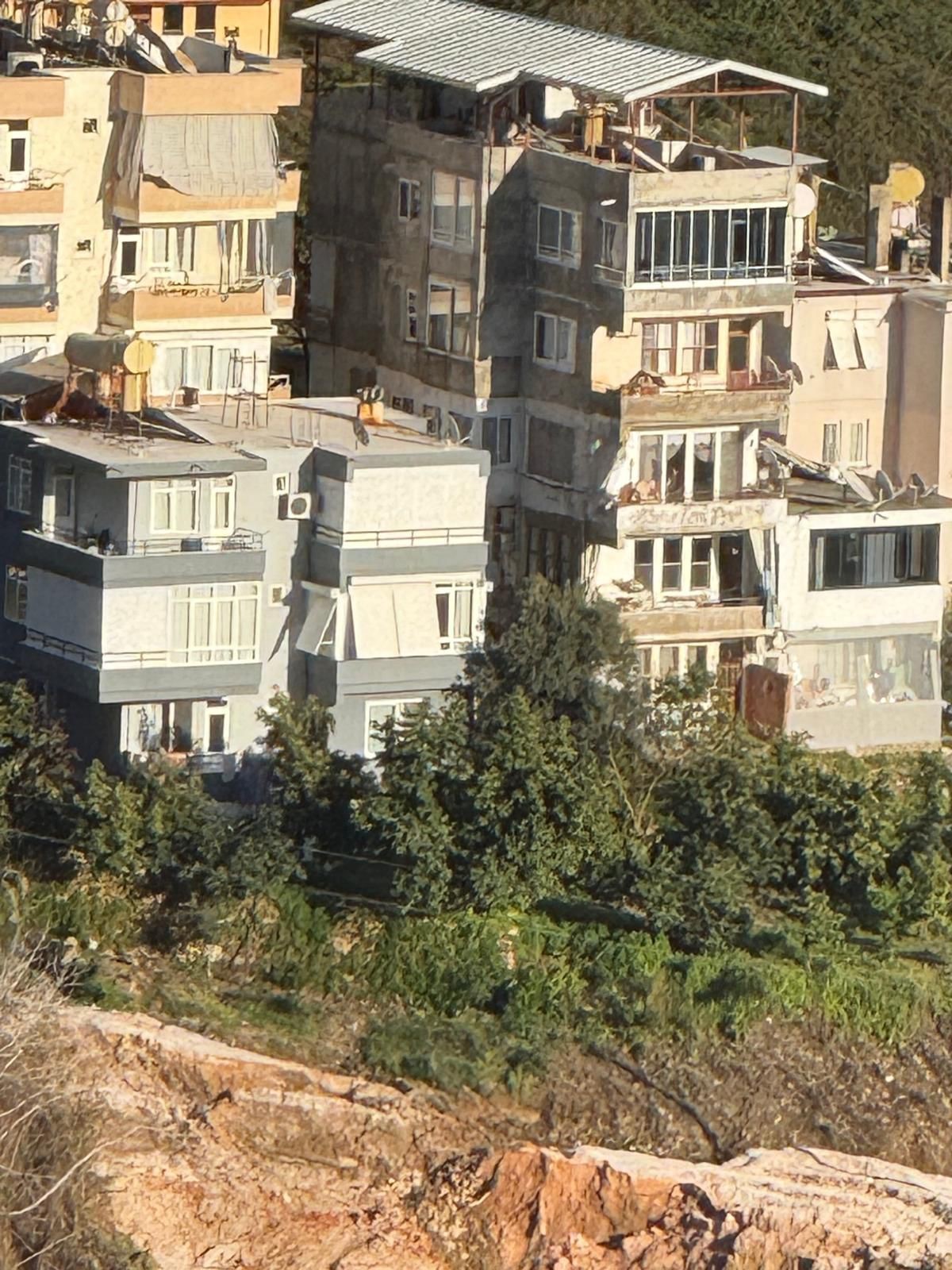 A N T A L Y A D A K U V V E T L I Y A G I S 7 I L C E D E H A S A R 1168421 347066