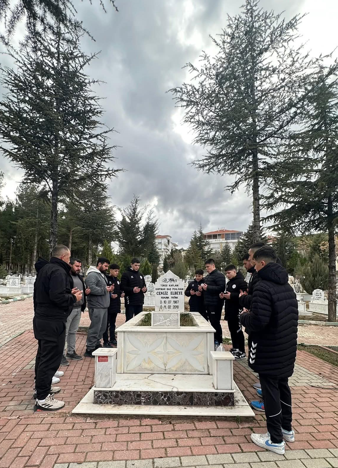 C E N G I Z E L B E Y E A N I L D I 1163312 345545