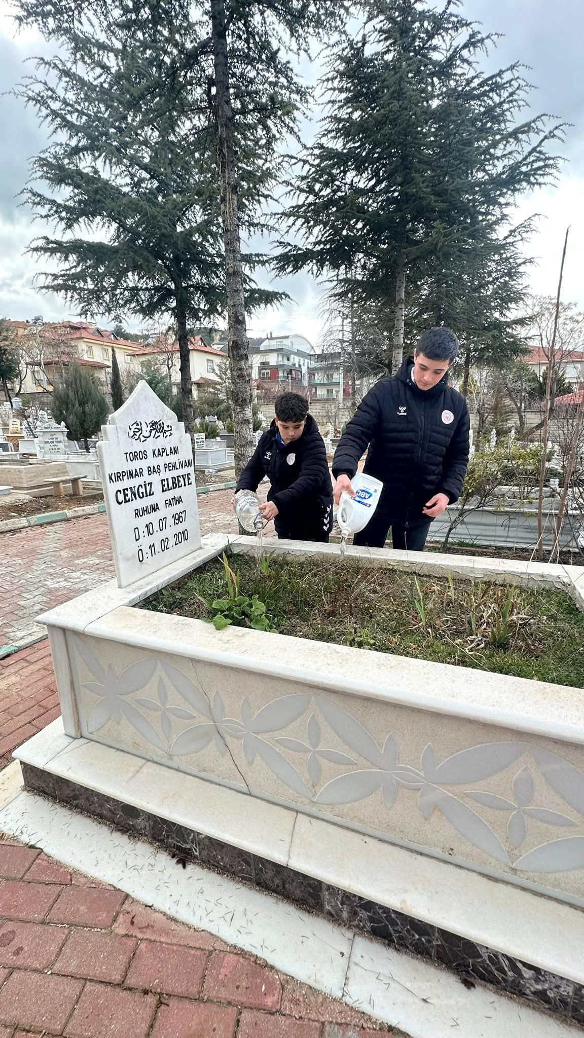 C E N G I Z E L B E Y E A N I L D I 1163313 345545