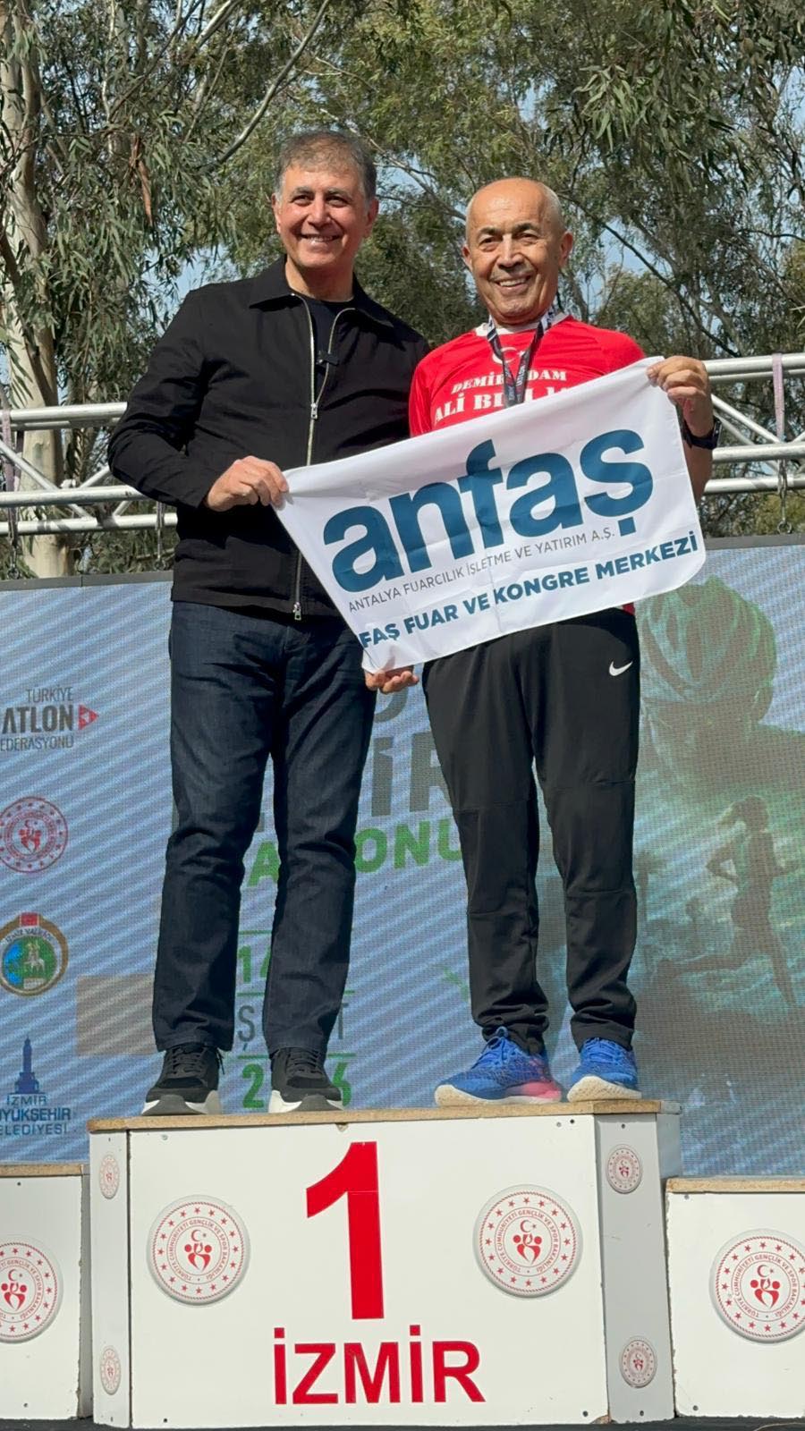 D E M I R A D A M I Z M I R D U A T L O N U N D A B I R I N C I 1170144 347548