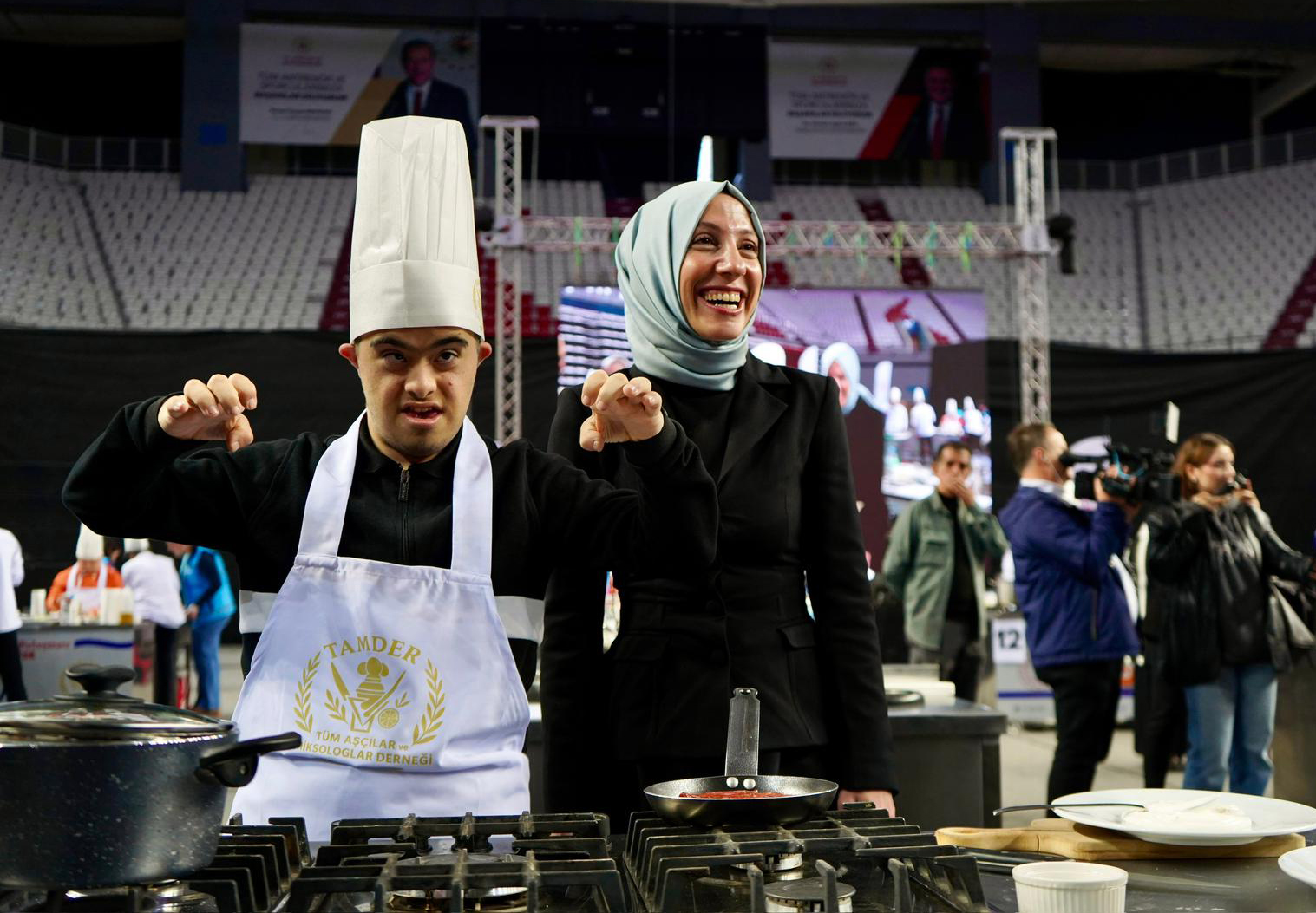 E N G E L T A N I M A Y A N S E F L E R A Y N I M U T F A K T A B U 1149945 341490