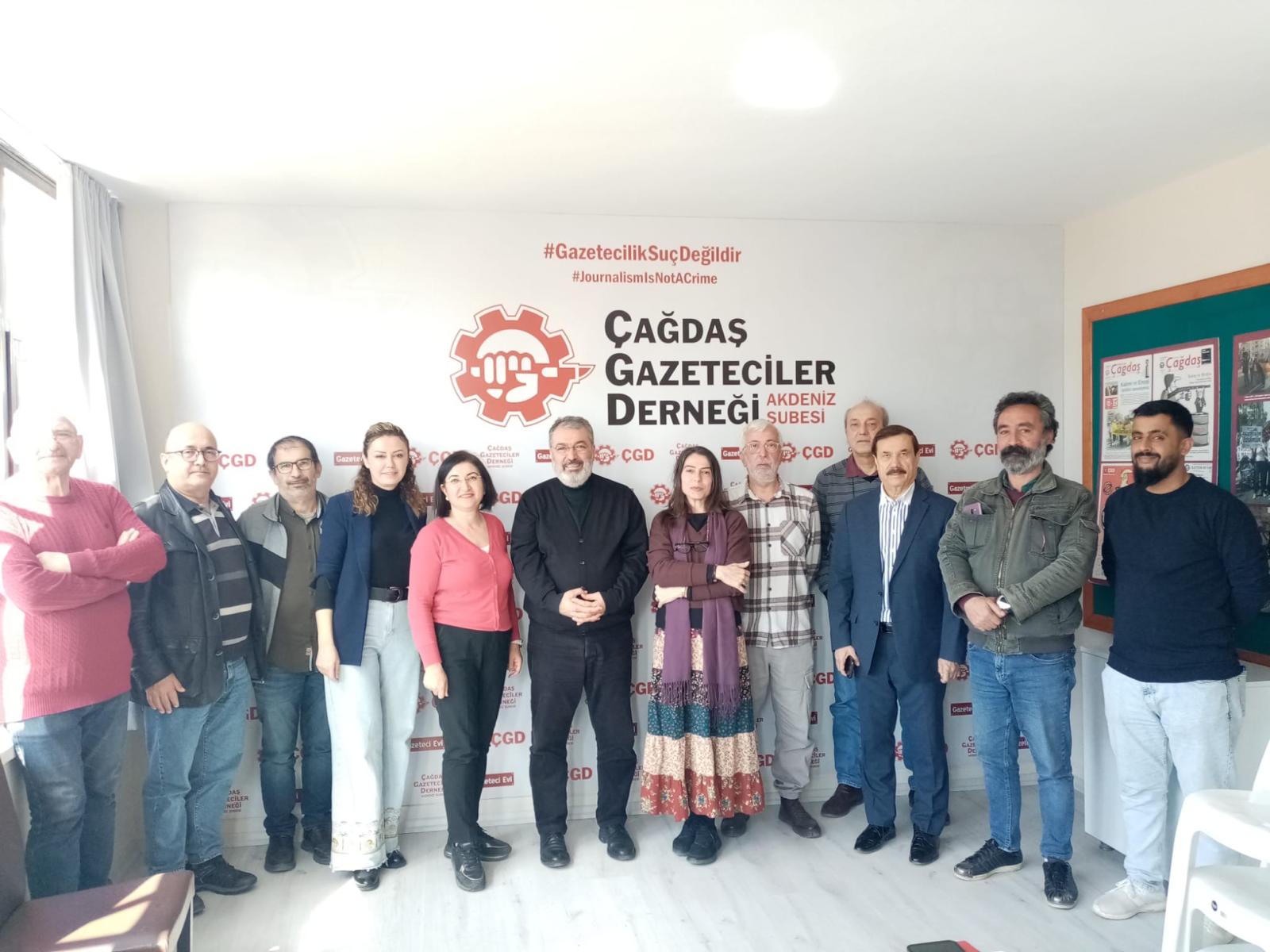 E2F23623 E13F 4E8A A400 30388C4Ff646