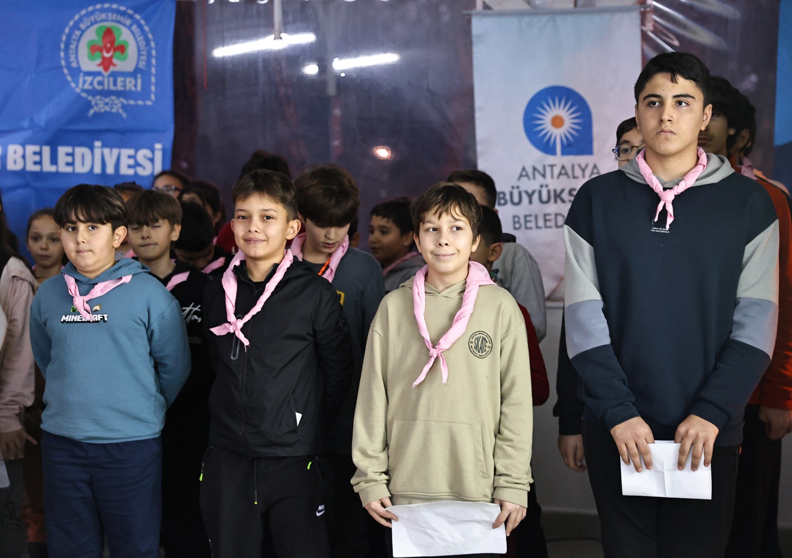 K A M P T A 32 S A A T L I K E G I T I M I T A M A M L A Y A N 50 1146249 340344