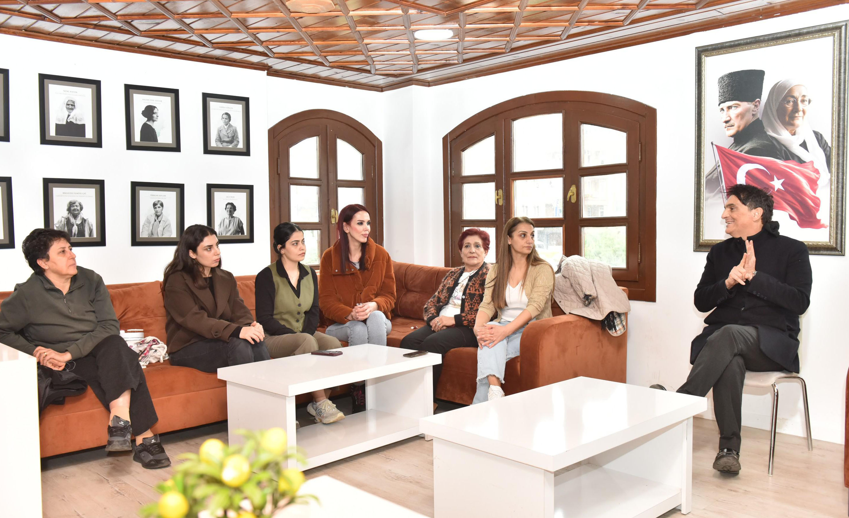 K E P E Z’ D E M E M E K A N S E R I F A R K I N D A L I K E G I T I M 1160689 344684