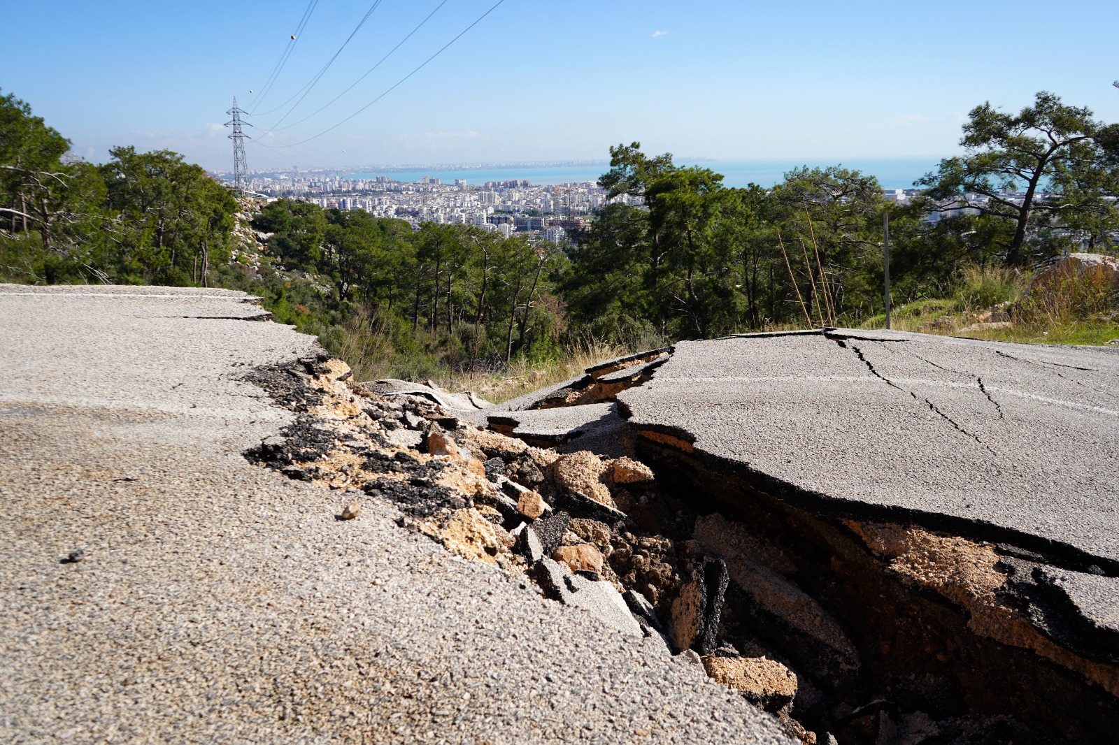 K O N Y A A L T I H I S A R C A N D I R Y O L U N D A H E Y E L A N 1155686 343207