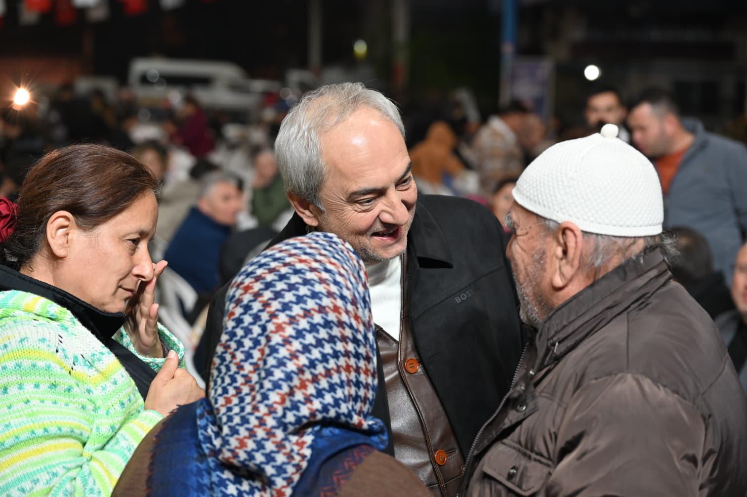 Kepezde Ramazan Bereketi Iftar Sofralari Kuruldu, Lokmalar Dagitildi 7