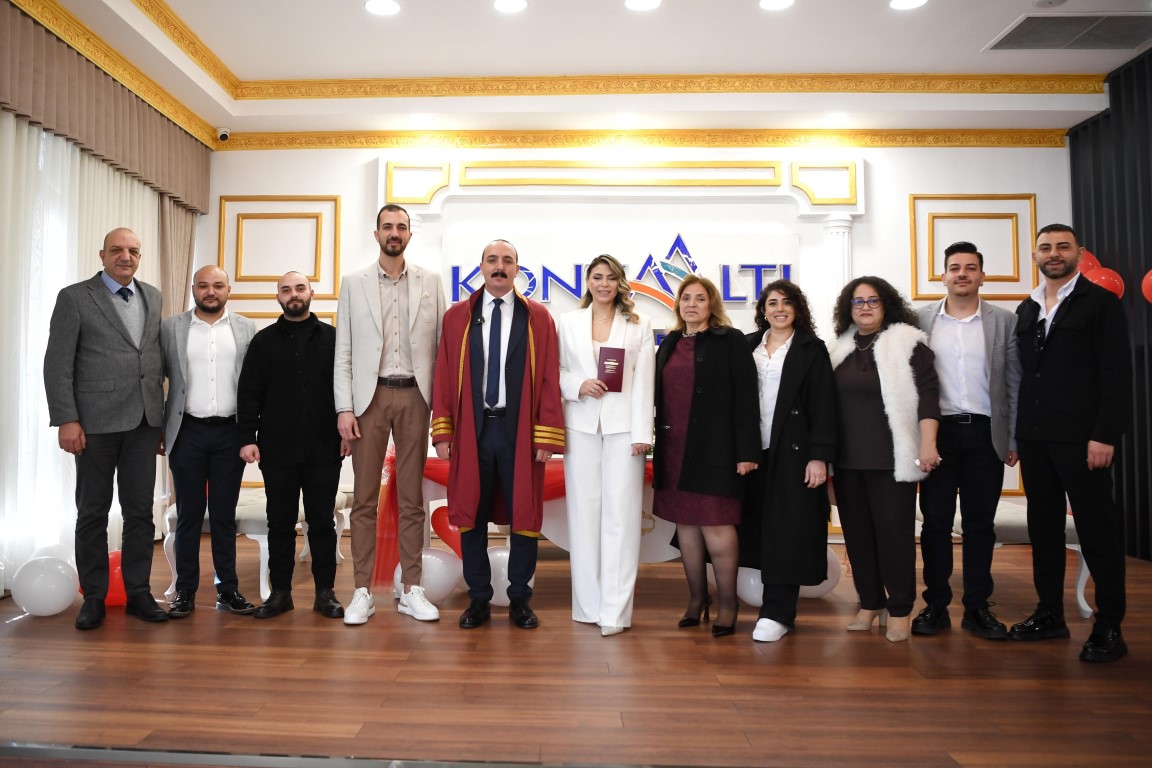 Kotan’dan Çi̇ftlere Sevgi̇li̇ler Günü’nde Sürpri̇z (6)