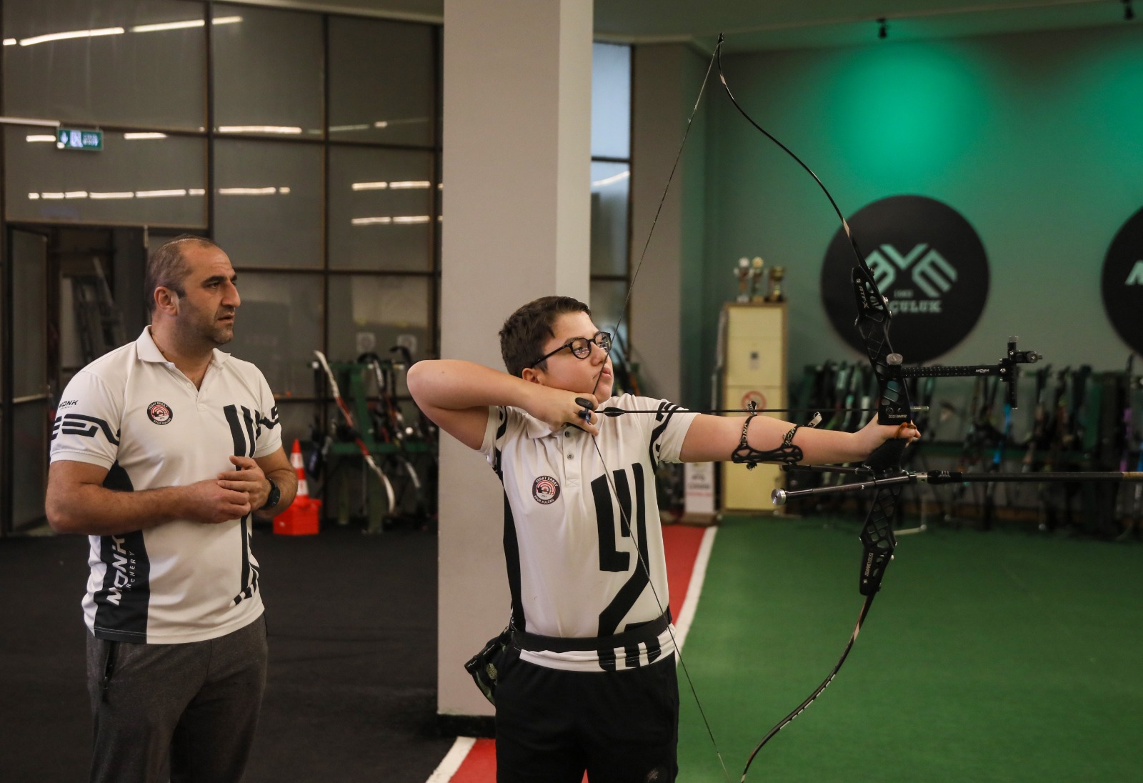 O Y U N C A K O K V E Y A Y I L E B A S L A D I I K I K E Z D 1175927 349316