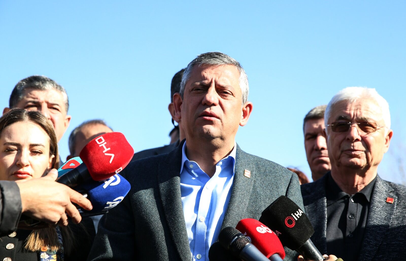 O Z G U R O Z E L D E N T A N J U O Z C A N A C I K L A M A S I 1190229 353676-1