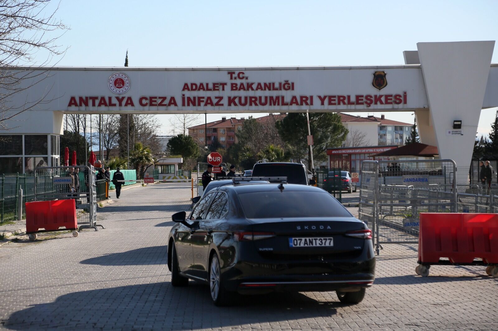 O Z G U R O Z E L D E N T A N J U O Z C A N A C I K L A M A S I 1190232 353676