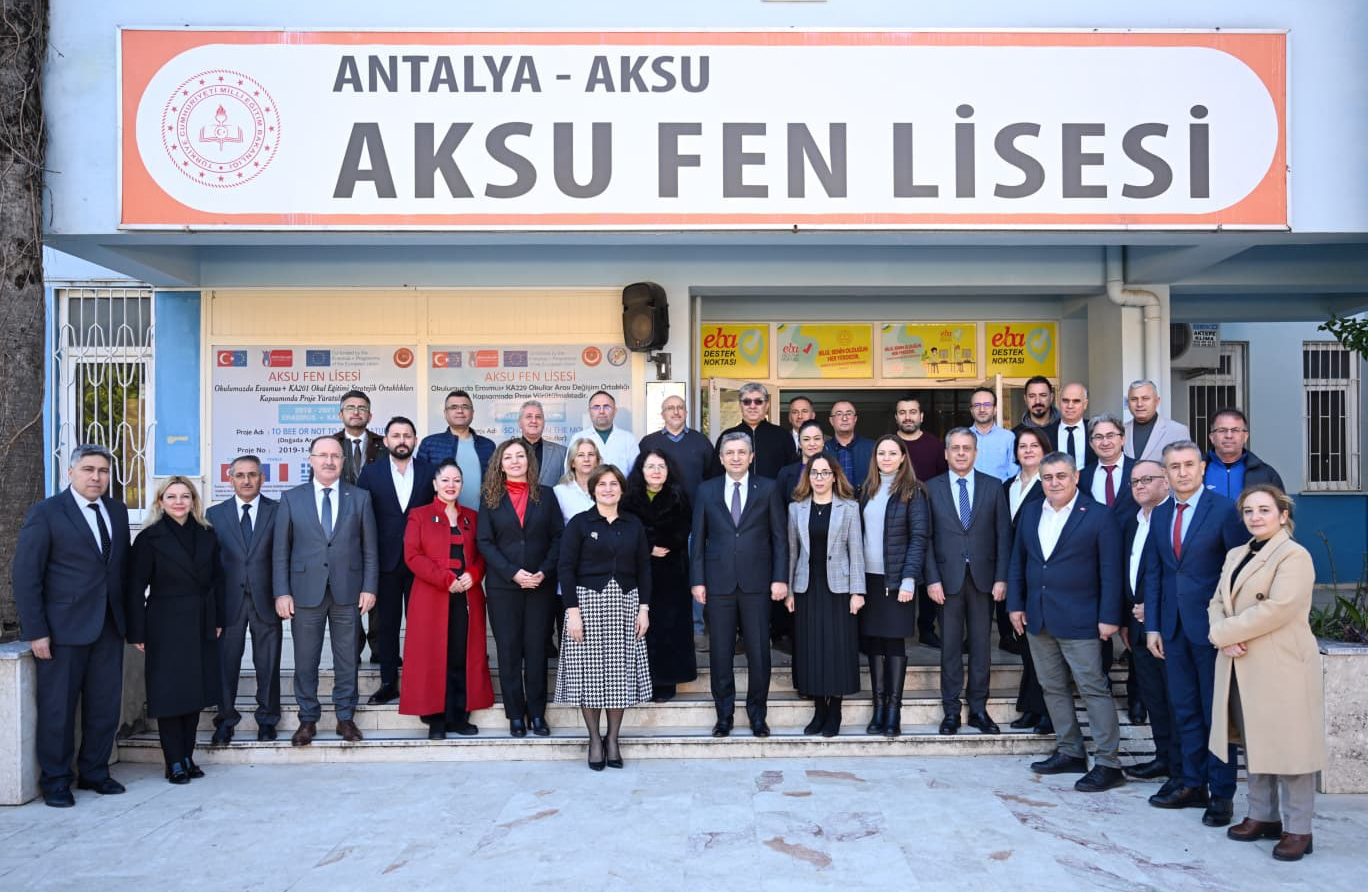 V A L I S A H I N I L K D E R S I M I Z B A Y R A K S E V G I S 1148484 341081