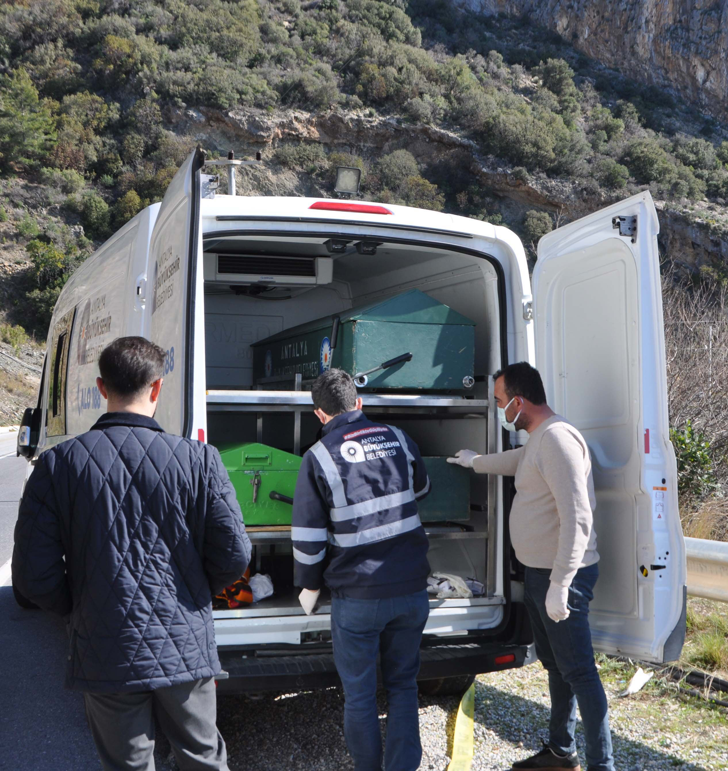 Y O L K E N A R I N D A C E S E D I B U L U N A N K A D I N I N E S I 1186849 352618