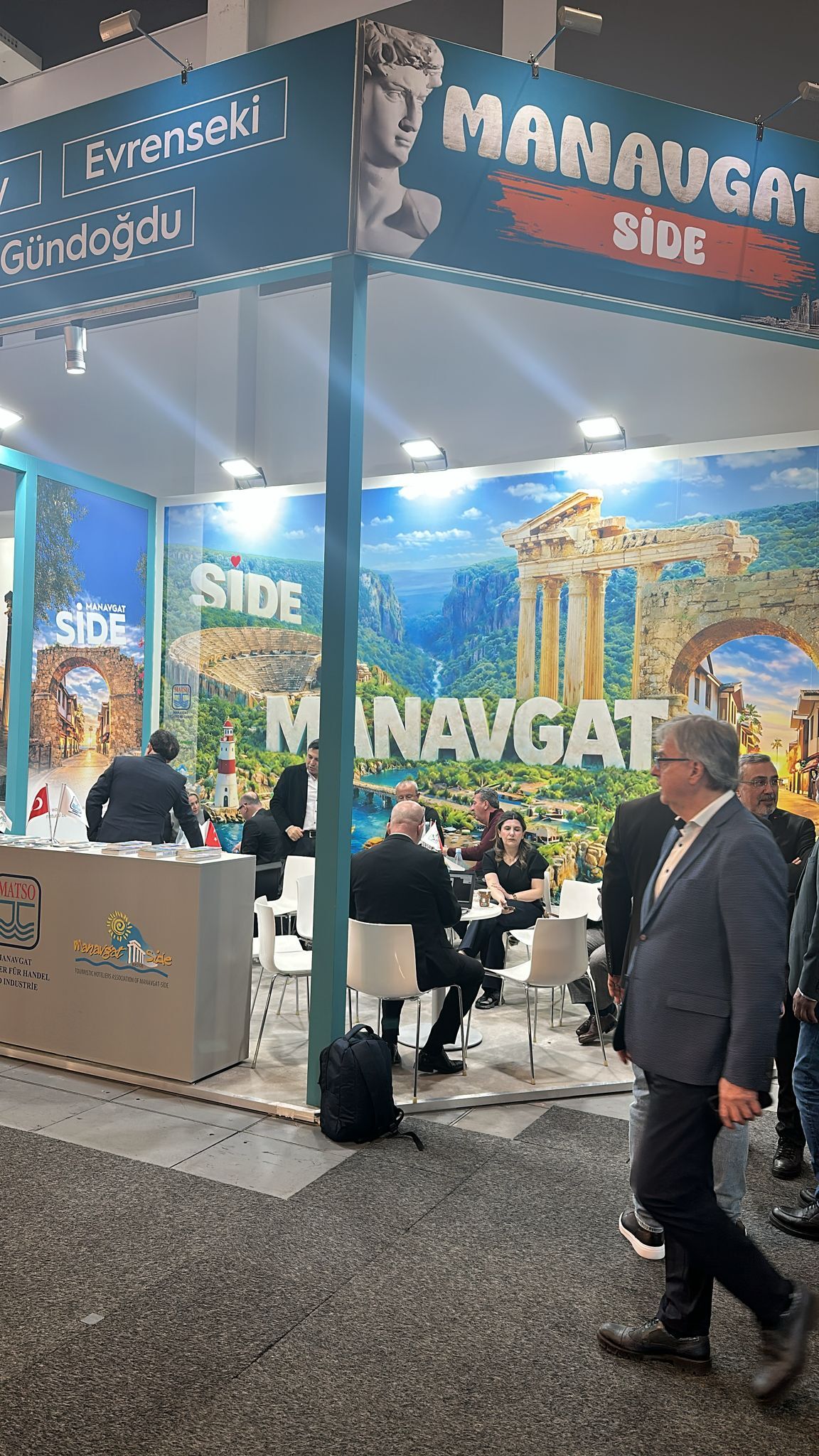 81236795 4C3D 4C58 A312 48Aab0165522