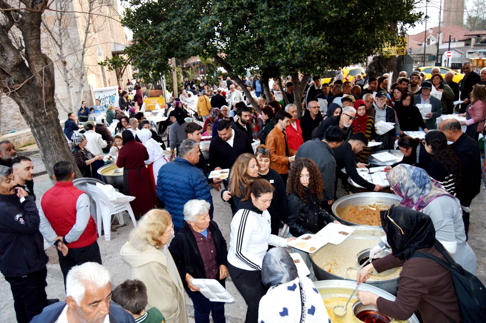 A N T A L Y A L I K A D I N L A R D A N I F T A R S O F R A S I 1219783 362728