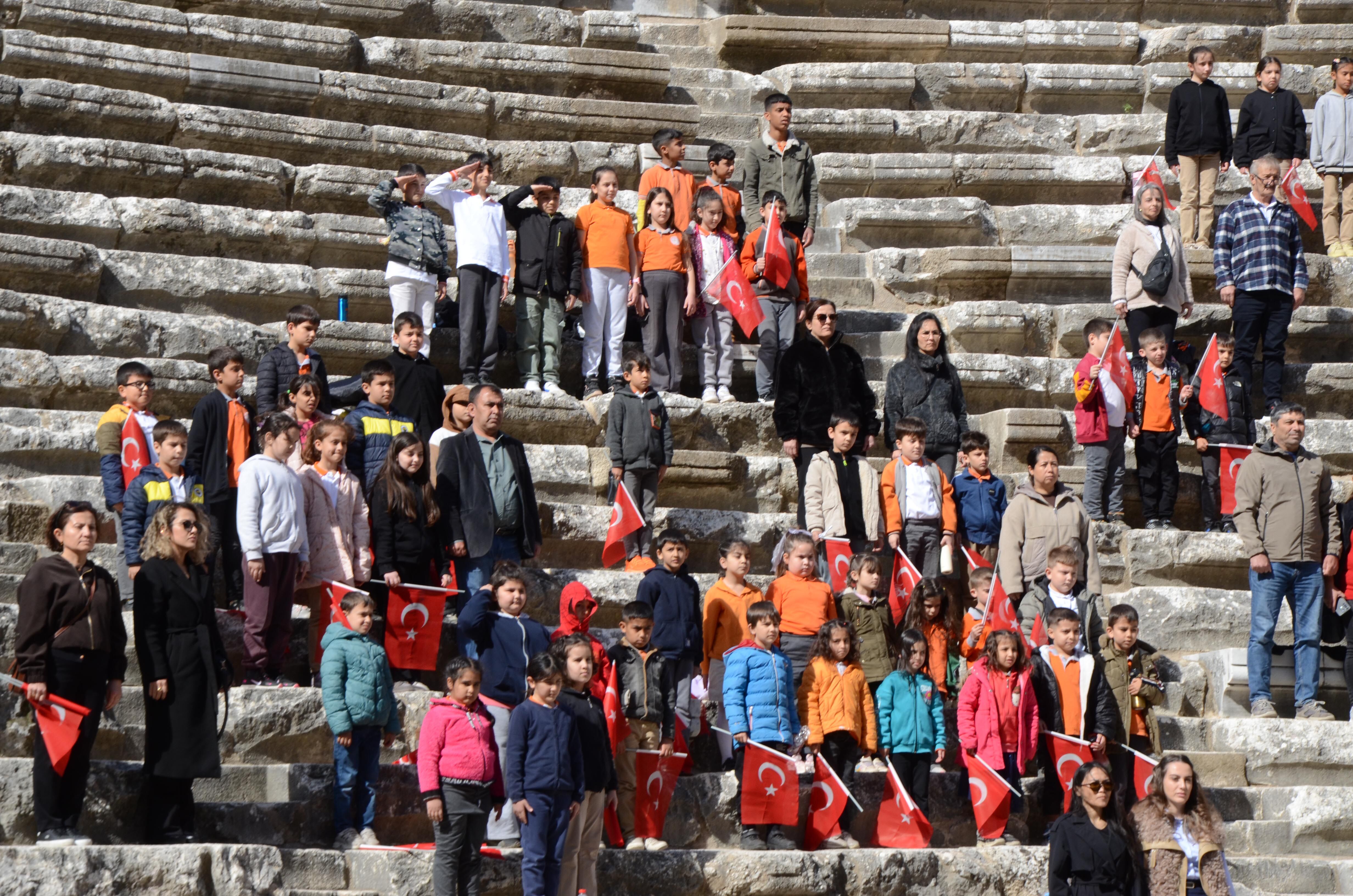 A T A T U R K U N S E R I K E G E L I S I K U T L A N D I 1203776 357924