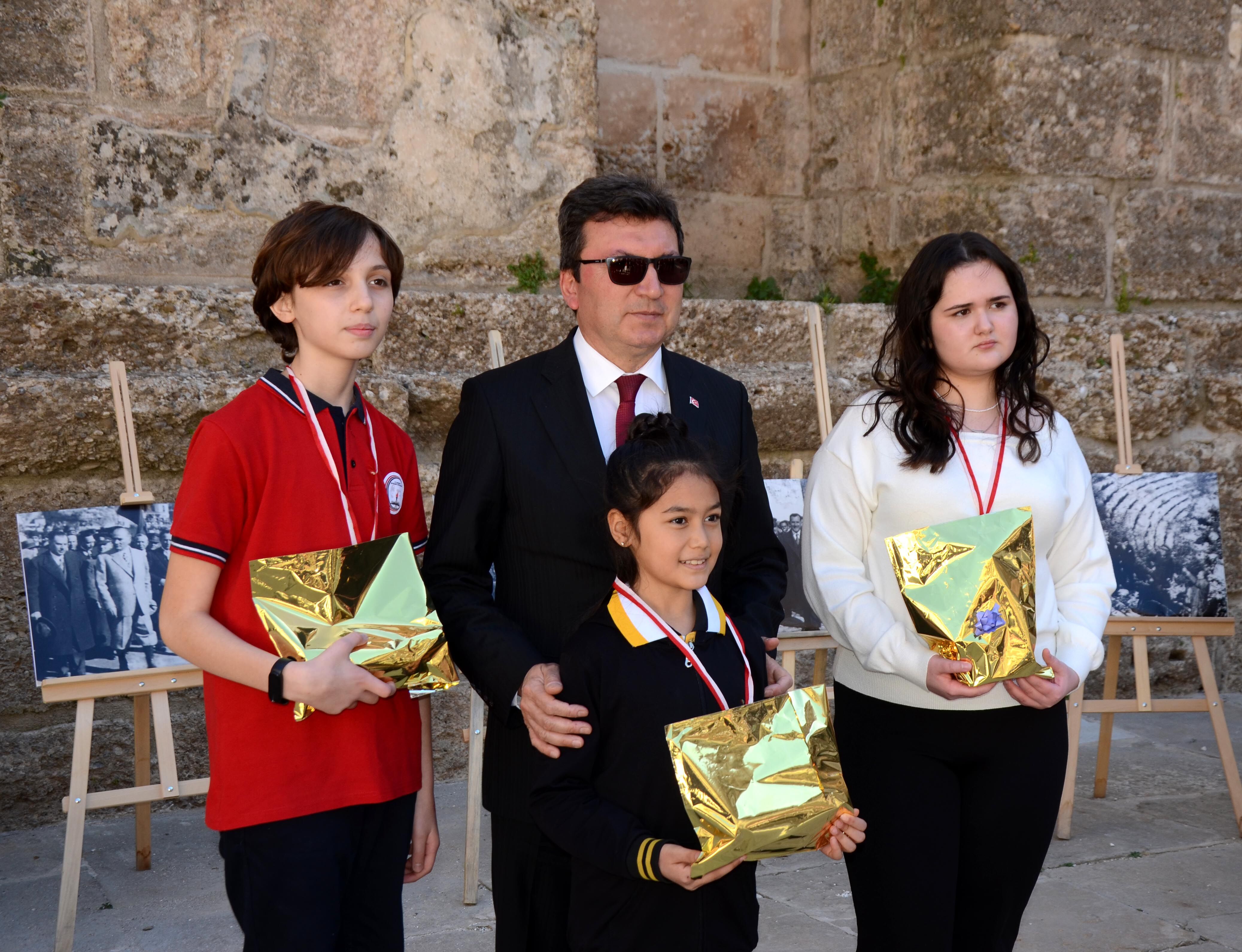 A T A T U R K U N S E R I K E G E L I S I K U T L A N D I 1203780 357924