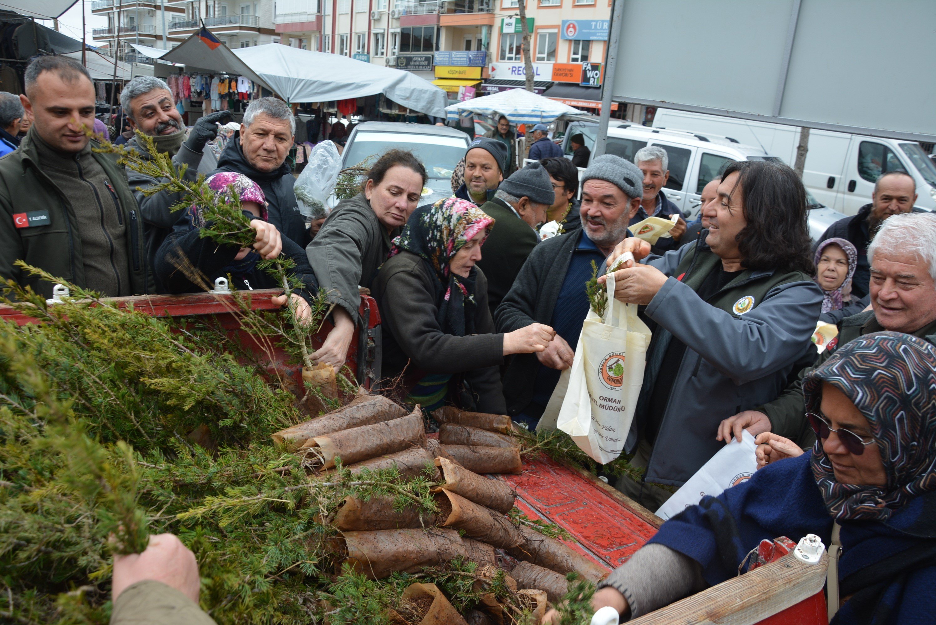 Korkuteli'de fidan dikimi yapıldı