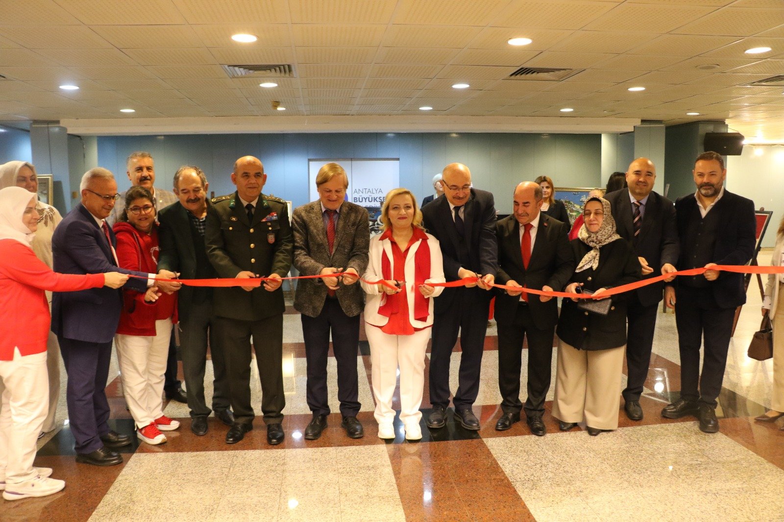 Şehit yakınları ve gazilerden sergi