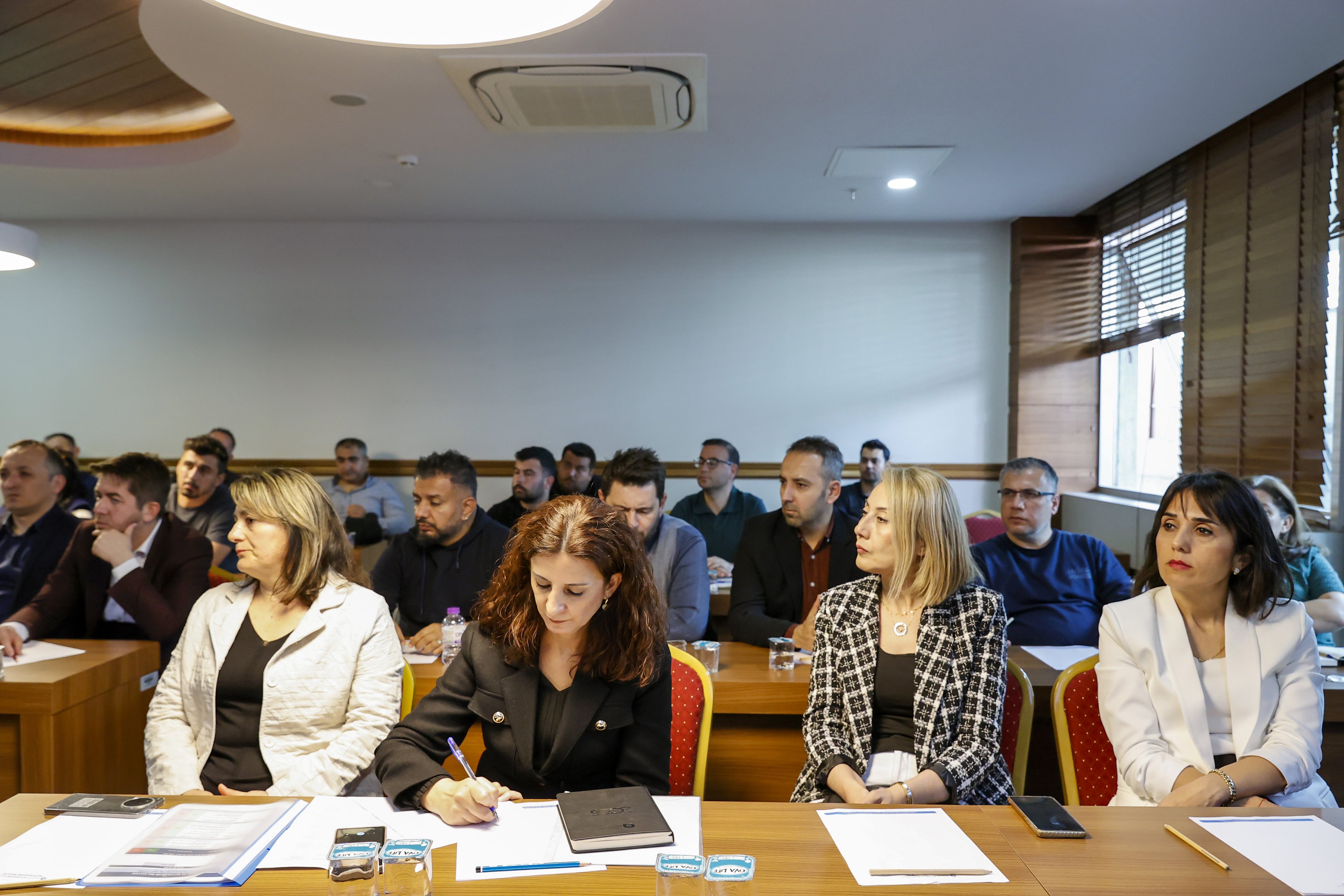 B U Y U K S E H I R B E L E D I Y E S I E R I S I L E B I L I R L I K S E 1237516 368057