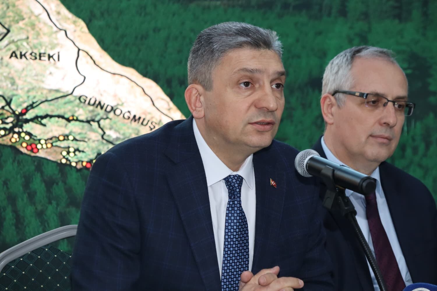 B87D650C 2C4E 41D5 B25E 5Ea0B9575E35