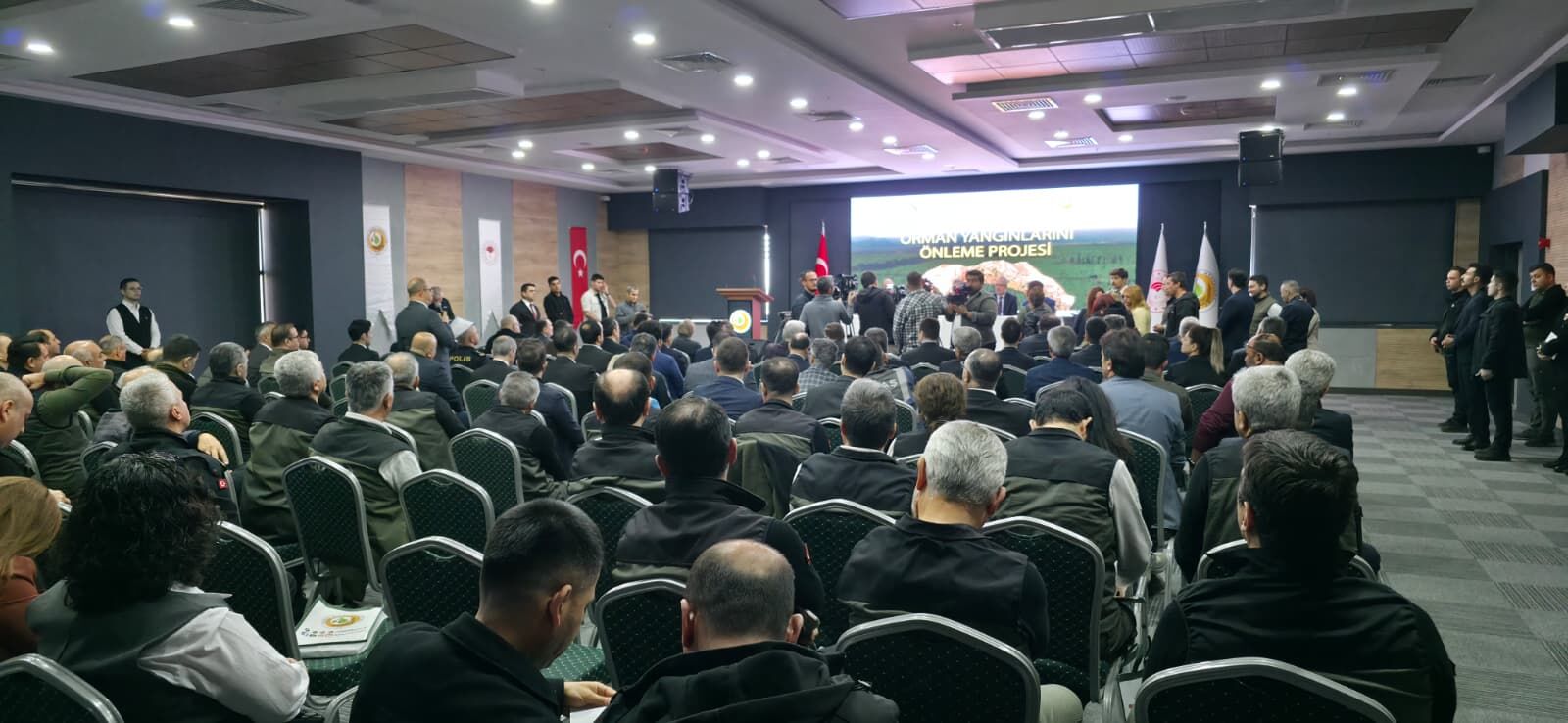 Beb8072D 904E 4104 91D7 8F65Ef714086