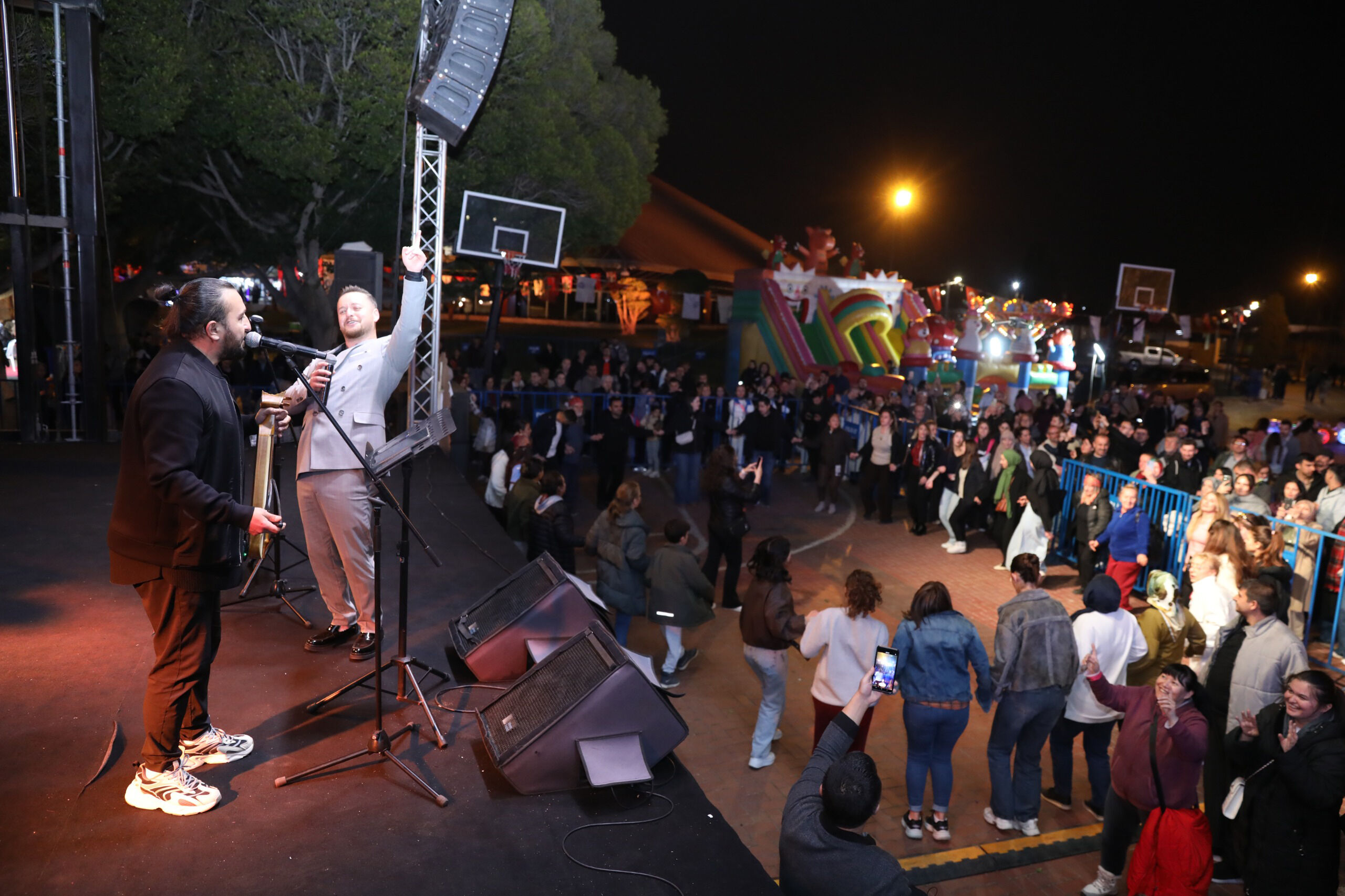 C A M P I R A M I T T E K A R A D E N I Z V E B U R D U R R U Z G A 1215355 361390