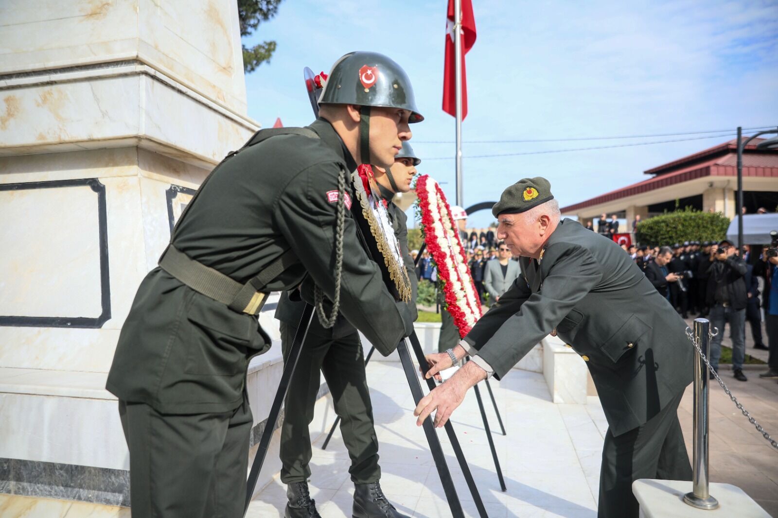 C A N A K K A L E S E H I T L E R I A N I L D I 1218203 362254