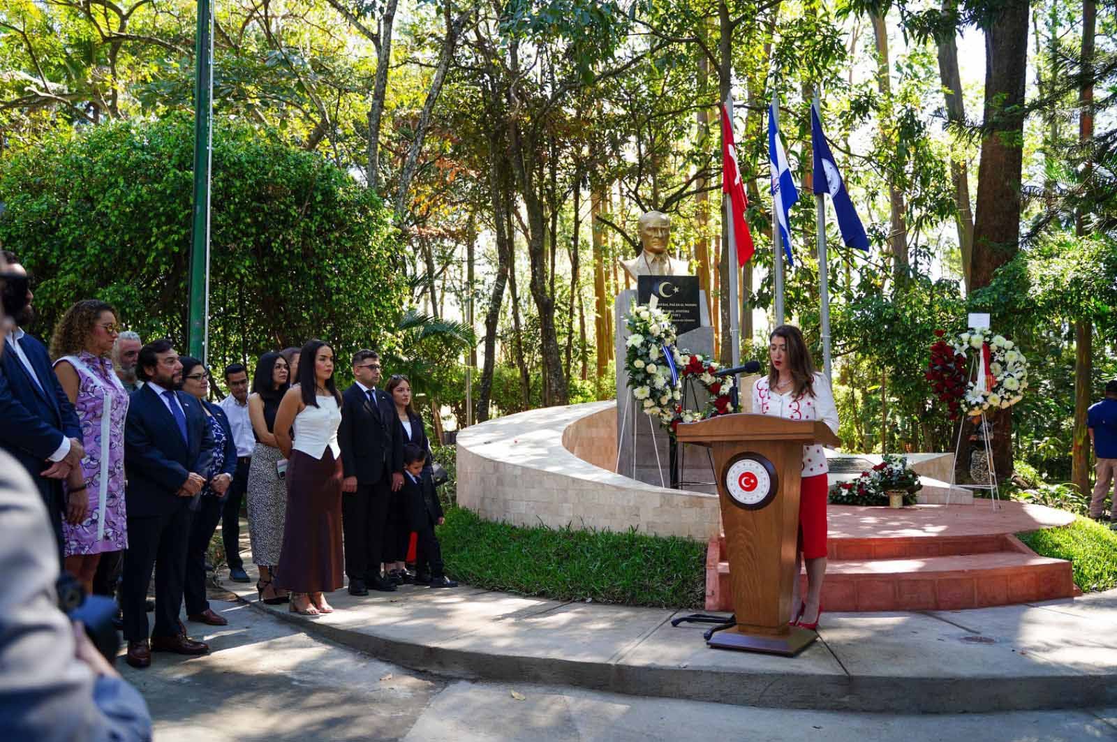 San Salvador’da 'Türkiye Parkı' açıldı