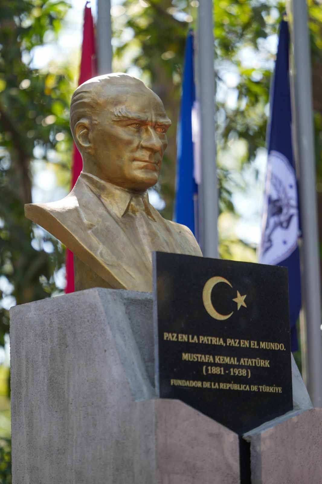 E L S A L V A D O R D A T U R K I Y E P A R K I A C I L D I 1233671 366902