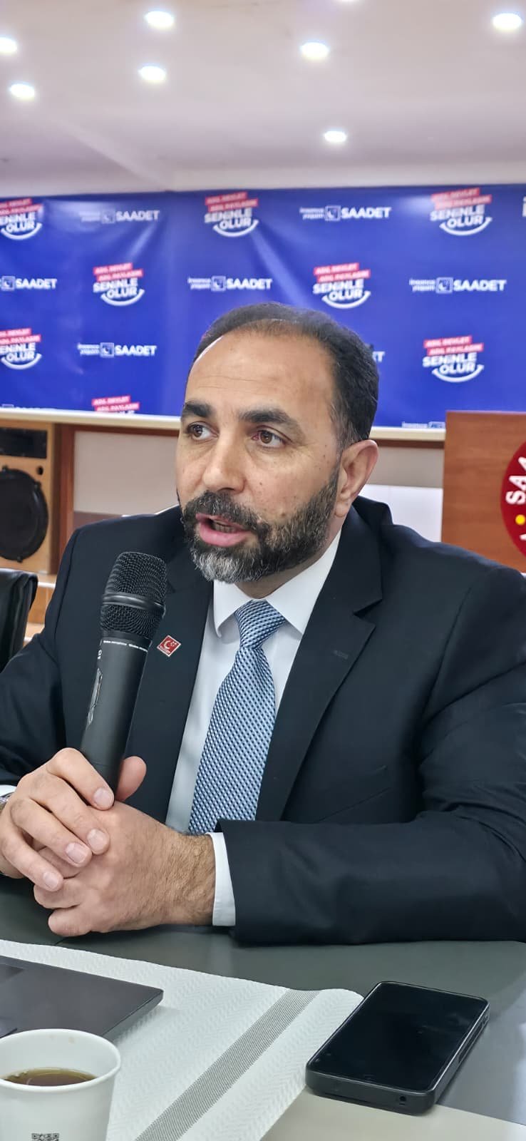 E8C2E2A9 0854 4636 82Cf 36Db9Caad817