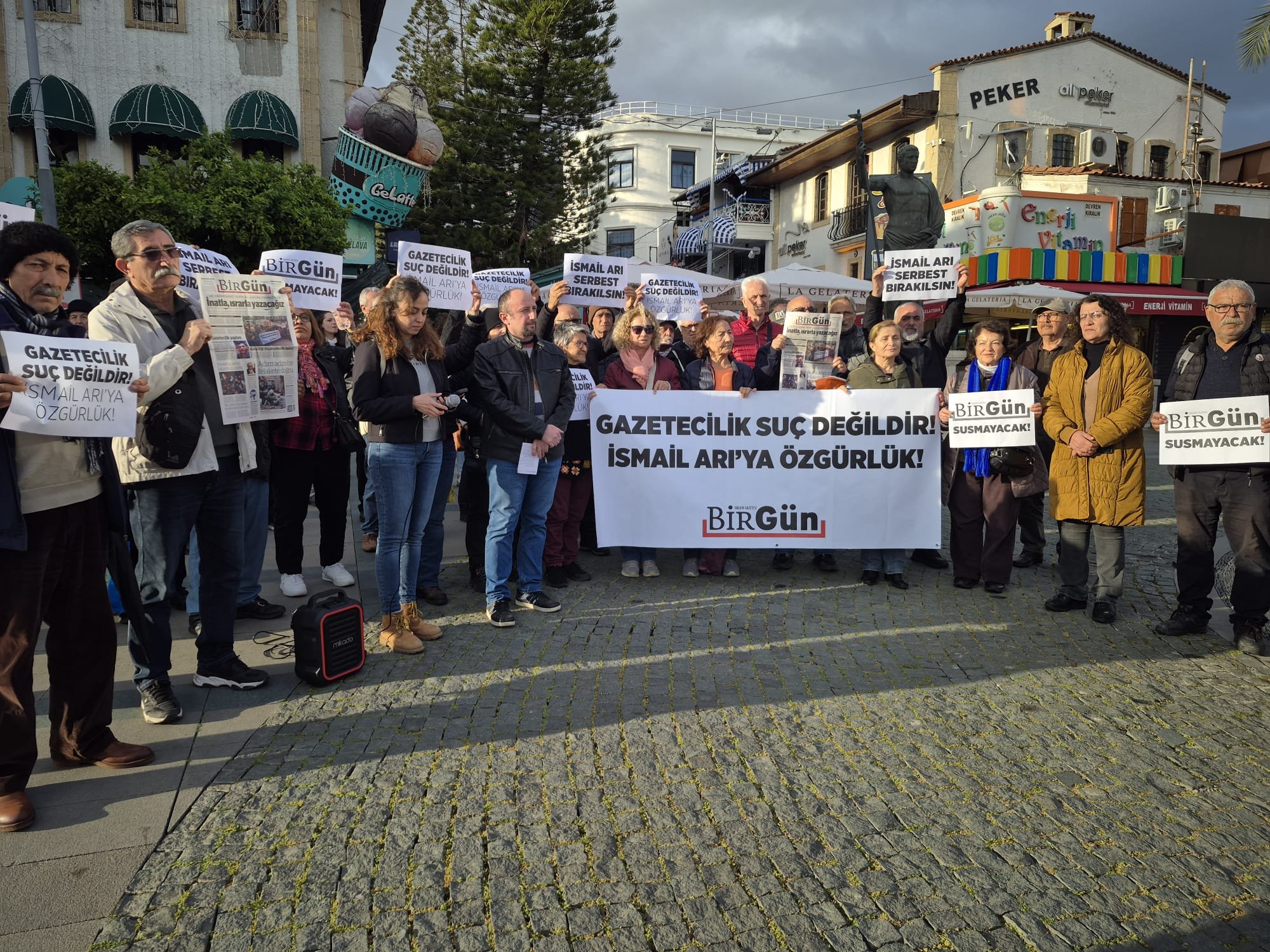 H E Gzb5Mb U A Apm Gx