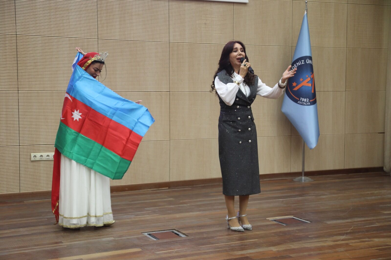 I K I K A R D E S U L K E N I N K A D I N L A R I N D A N G U C B I R 1202566 357557