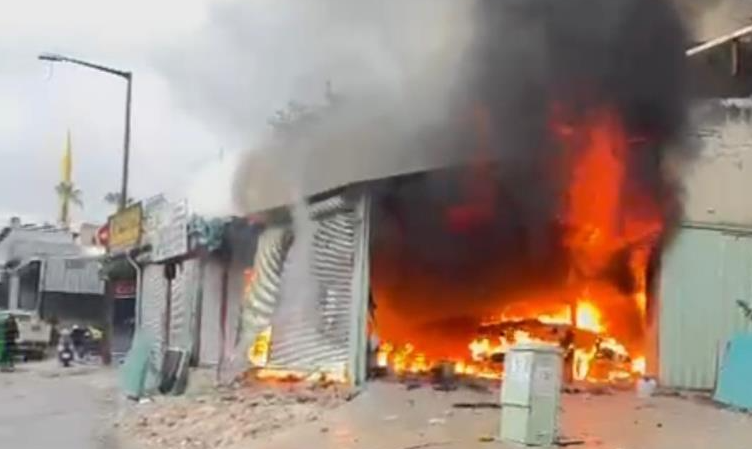 Kepez'de yangın paniği!