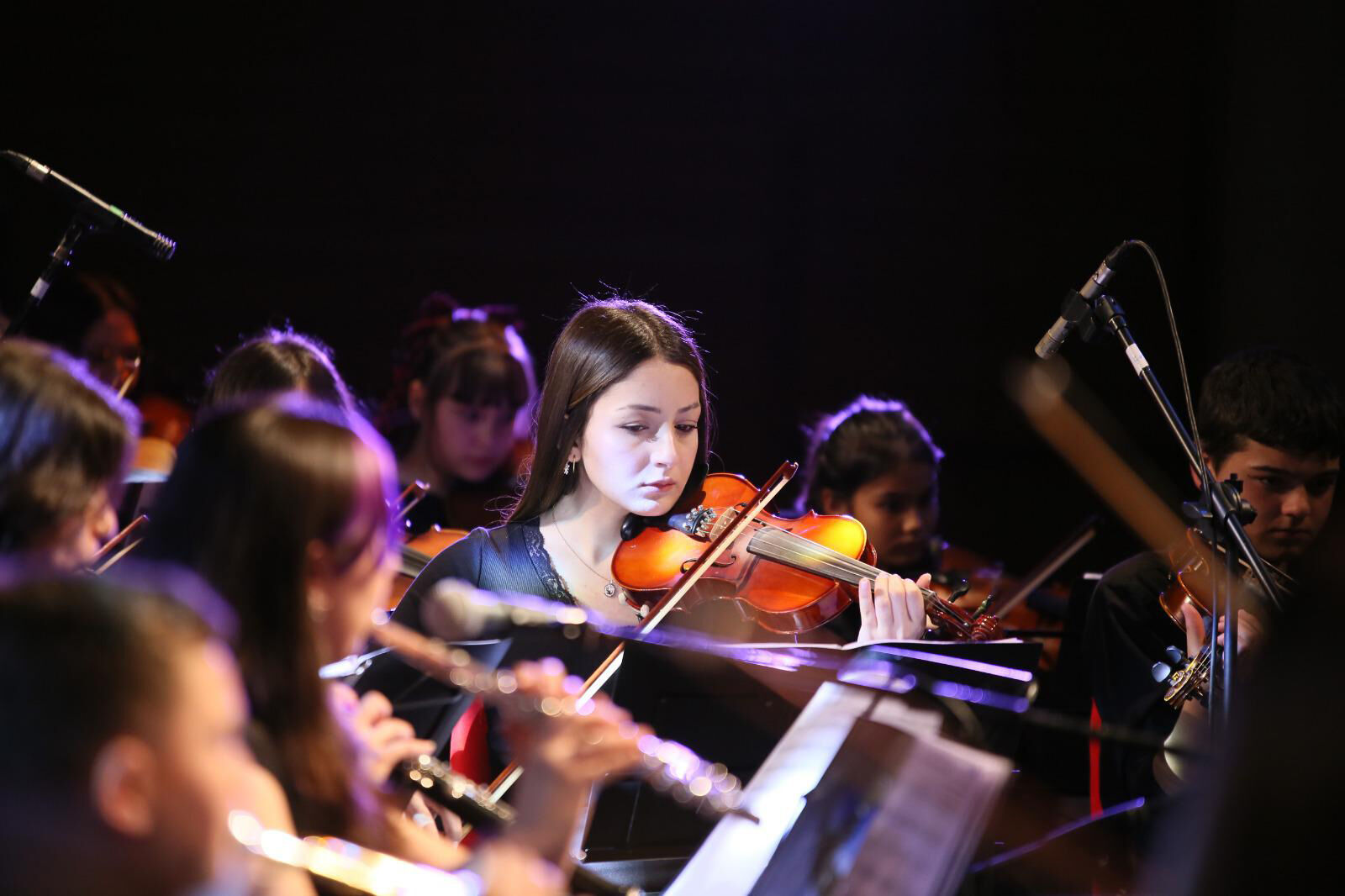 K A D I N L A R I N S E S I 8 M A R T’ T A C O C U K V E G E N C 1203877 357948