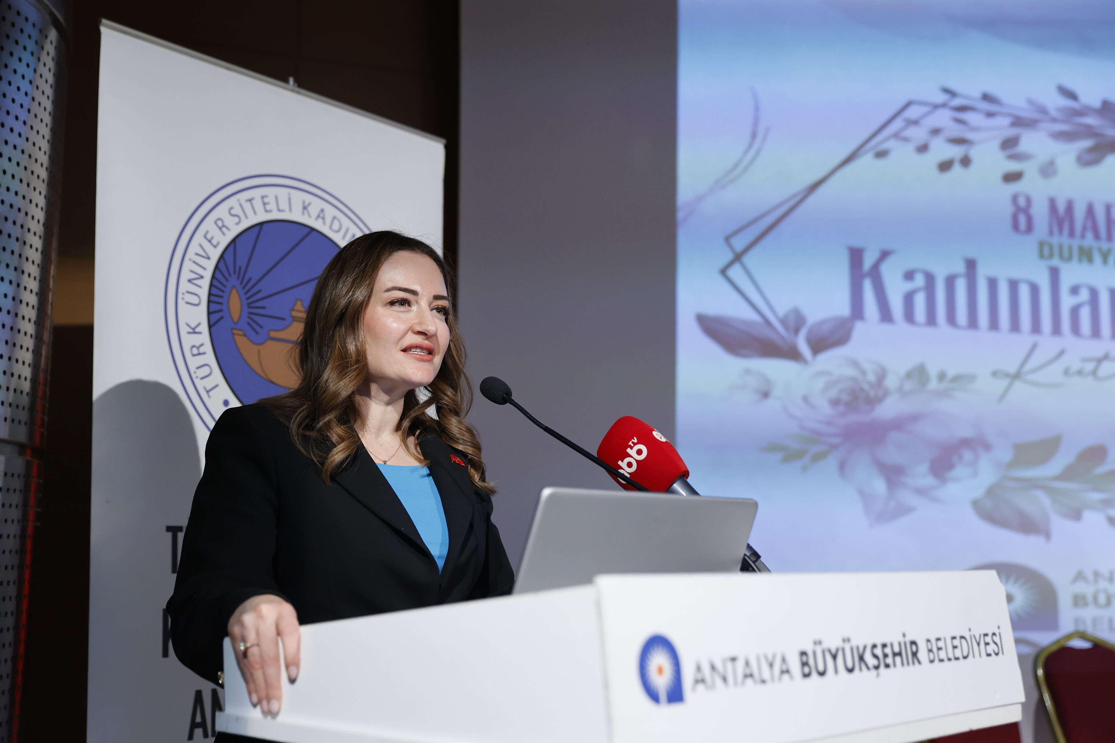 K A D I N M U H T A R L A R L A E S I T L I K C I U Y G U L A M A L A R 1208743 359455