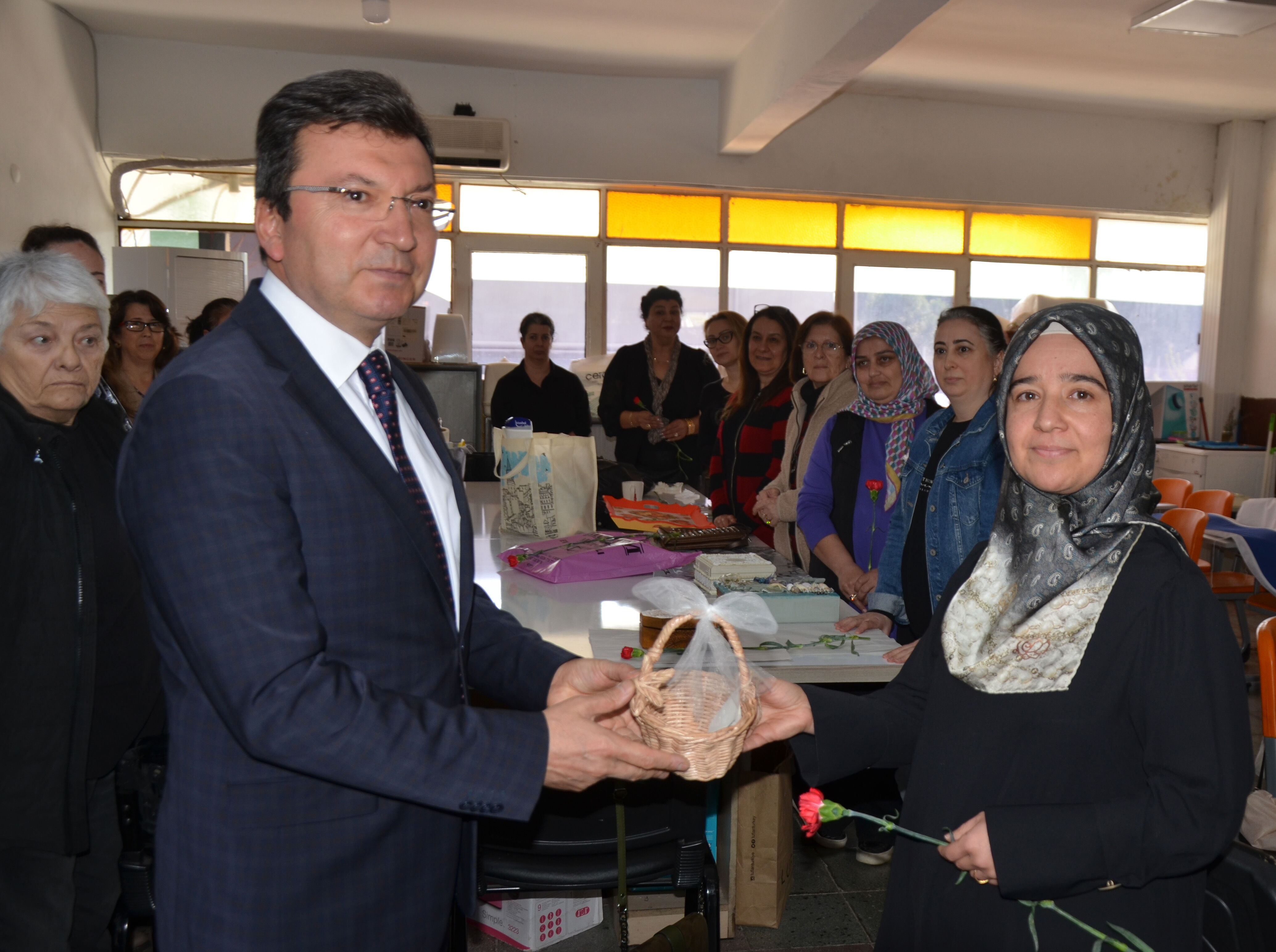 K A Y M A K A M S A H I N K A D I N L A R G U N U N U K U T L A D I 1199286 356672